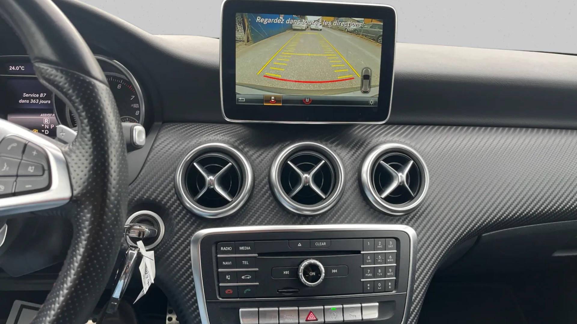MERCEDES-BENZ A 180 AMG Line 7G-DCT (offre exceptionnelle)-image-17