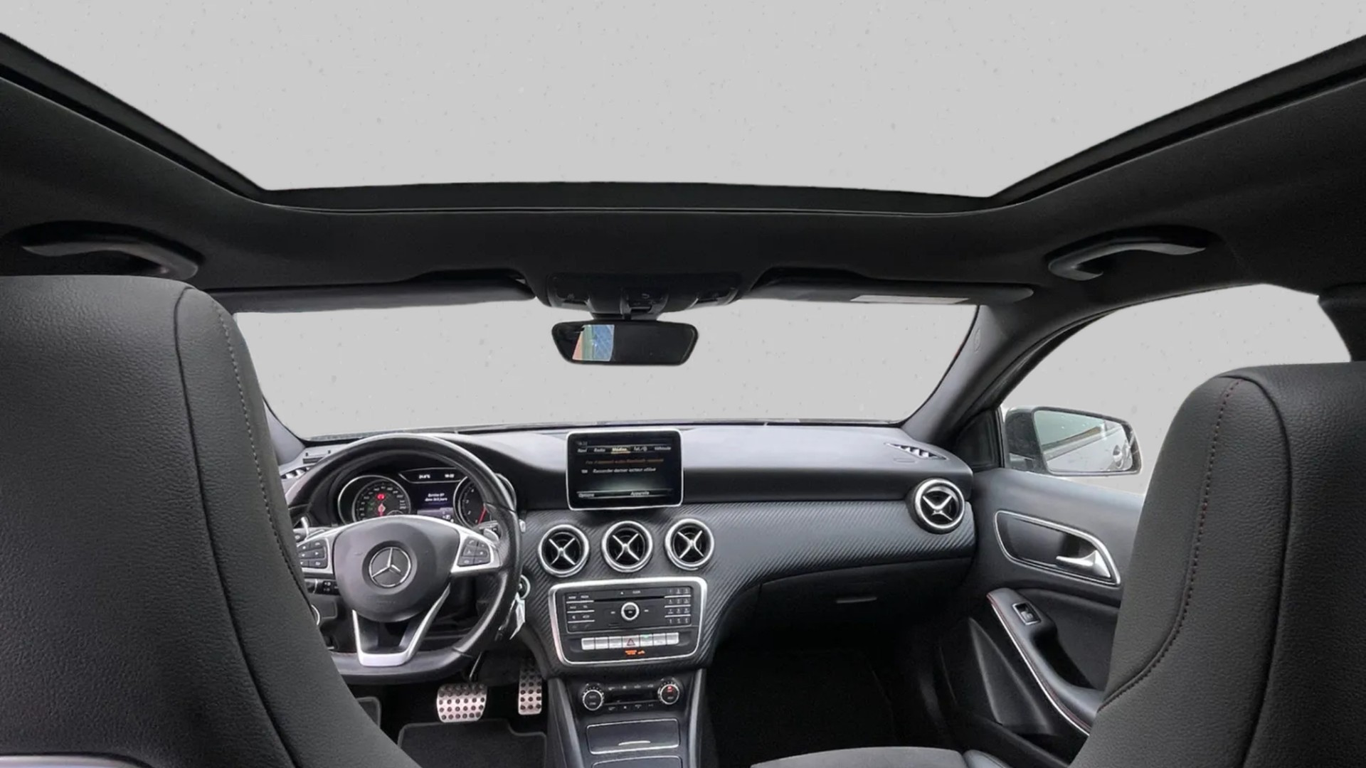 MERCEDES-BENZ A 180 AMG Line 7G-DCT (offre exceptionnelle)-image-18