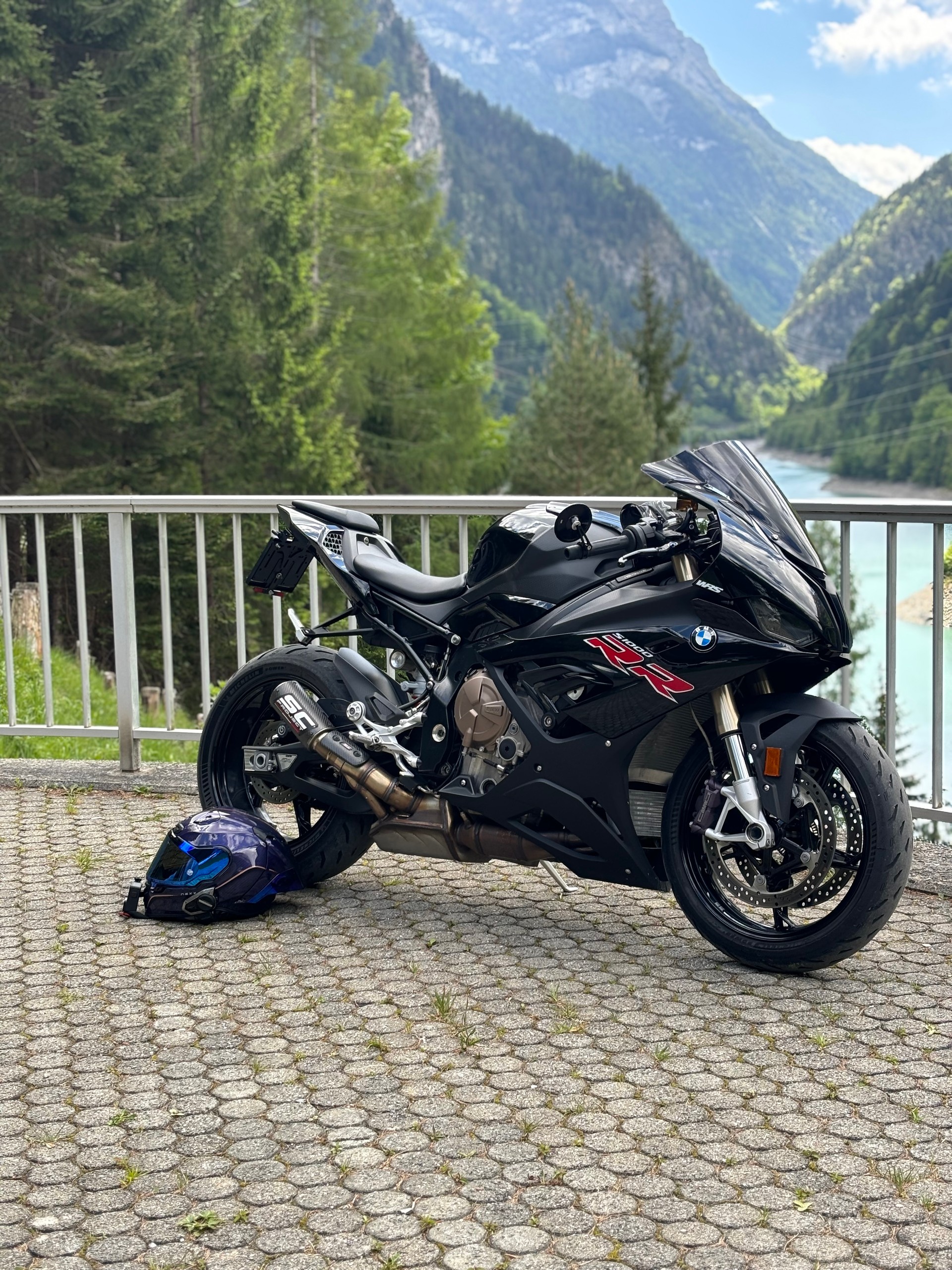 BMW S 1000 RR-image-0