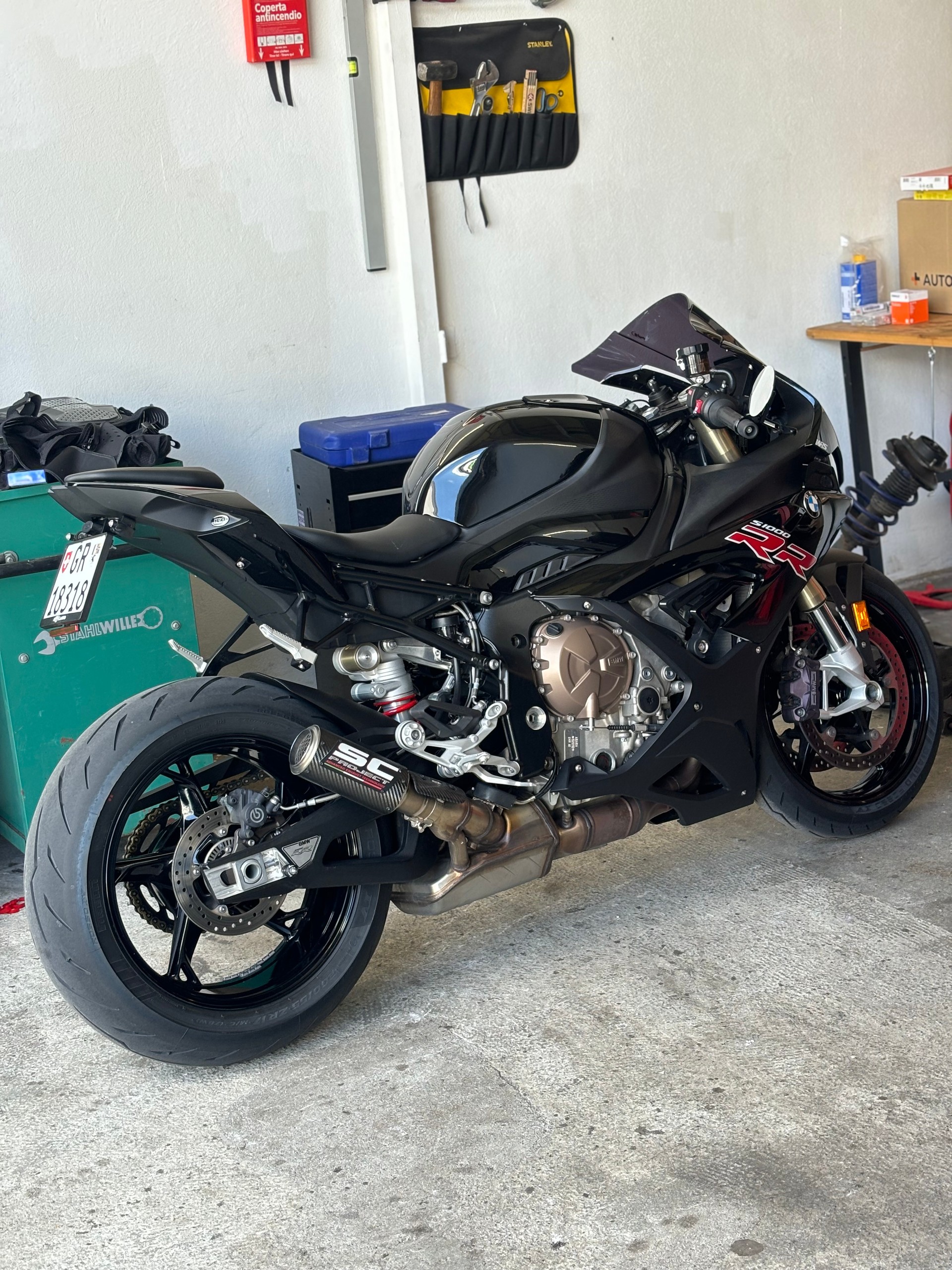 BMW S 1000 RR-image-1
