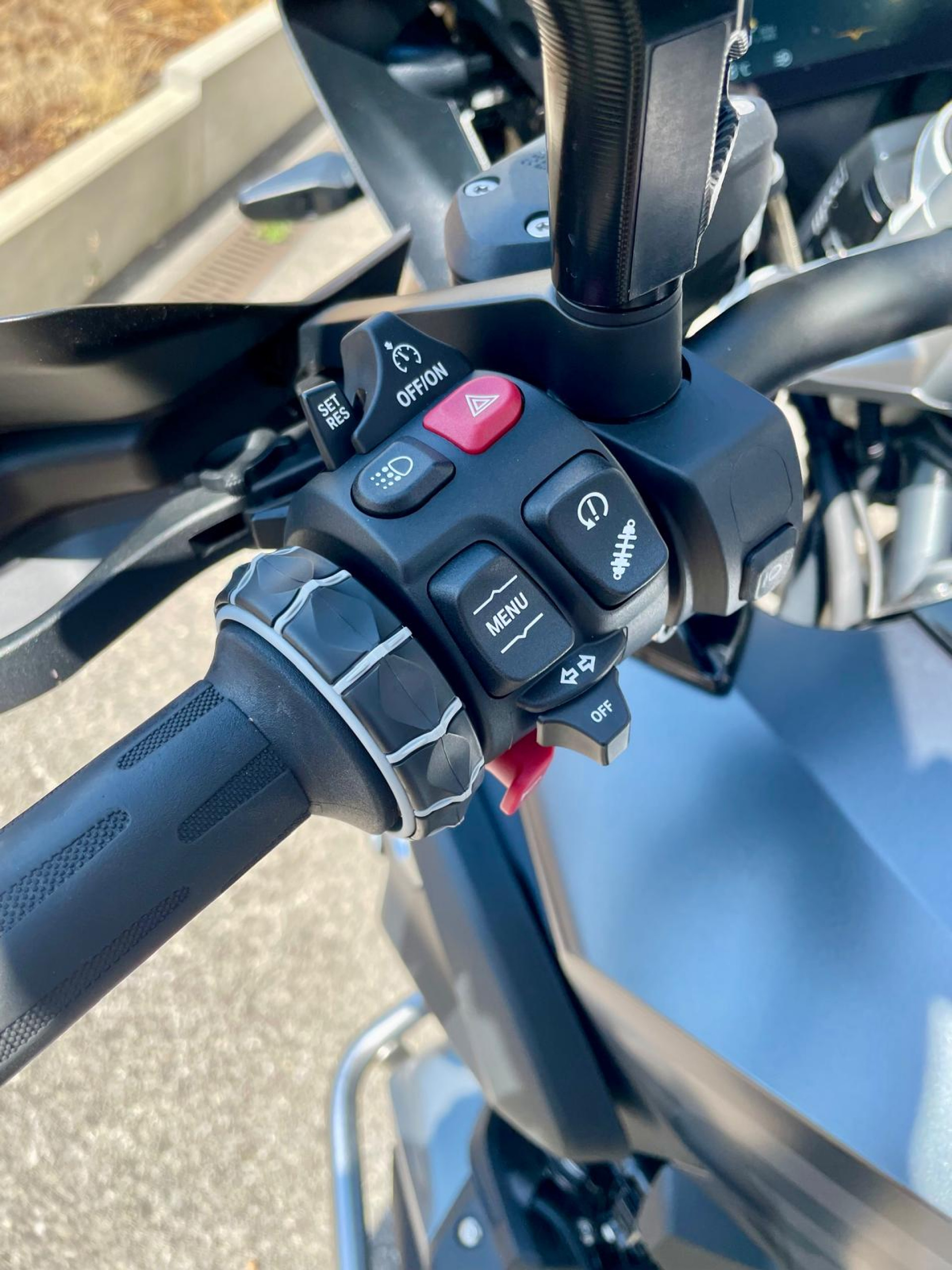 BMW R 1250 GS Triple Black-image-5