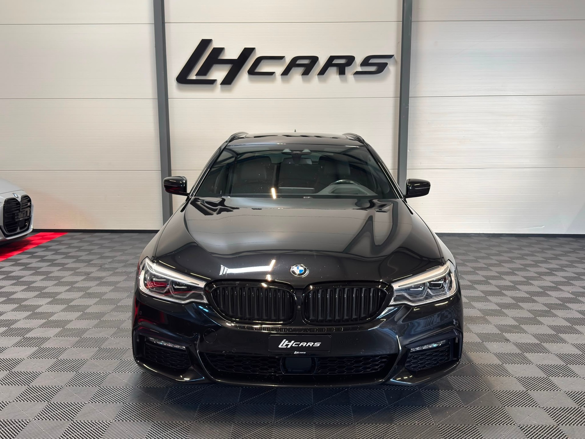 BMW 540i xDrive SAG Touring Dähler M-Performance-image-6
