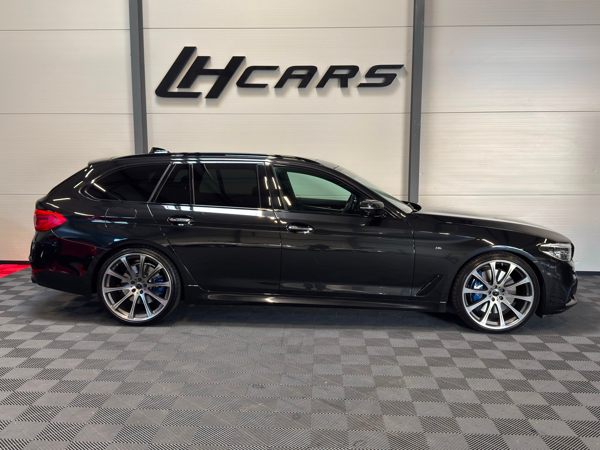 BMW 540i xDrive SAG Touring Dähler M-Performance-image-4