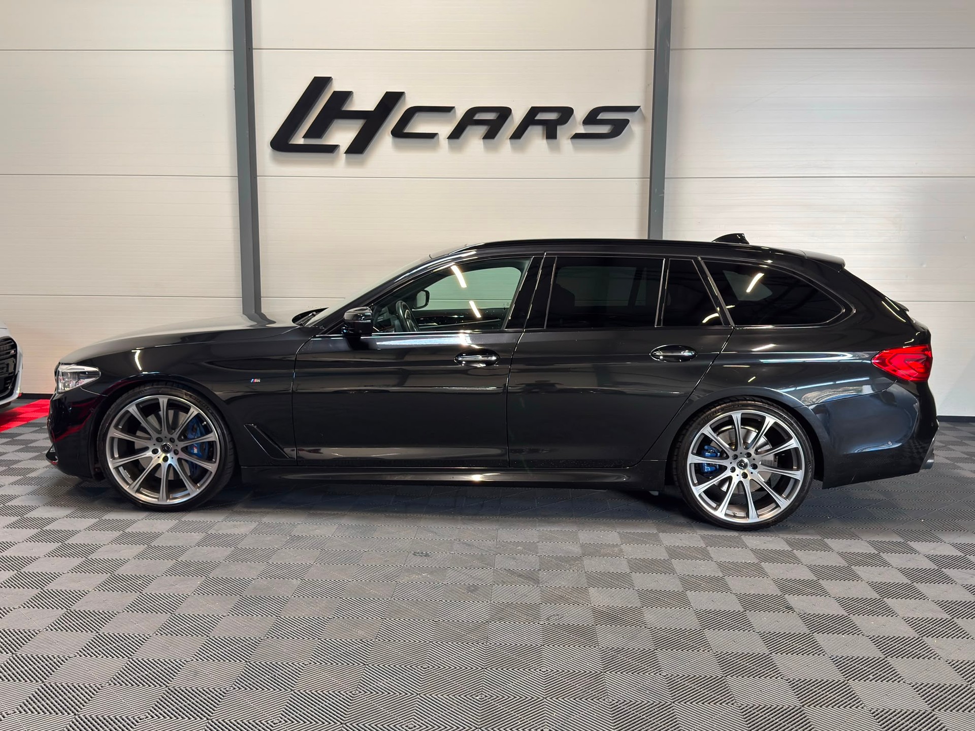 BMW 540i xDrive SAG Touring Dähler M-Performance-image-1