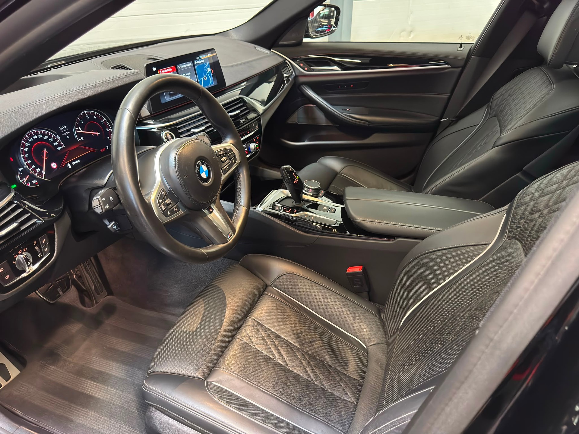 BMW 540i xDrive SAG Touring Dähler M-Performance-image-9