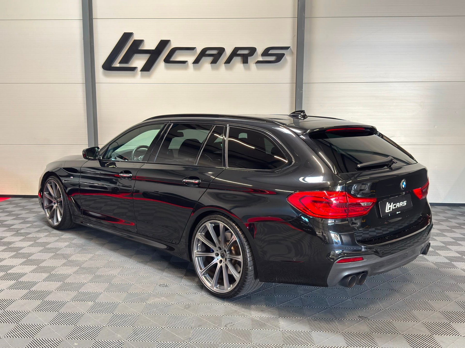 BMW 540i xDrive SAG Touring Dähler M-Performance-image-2