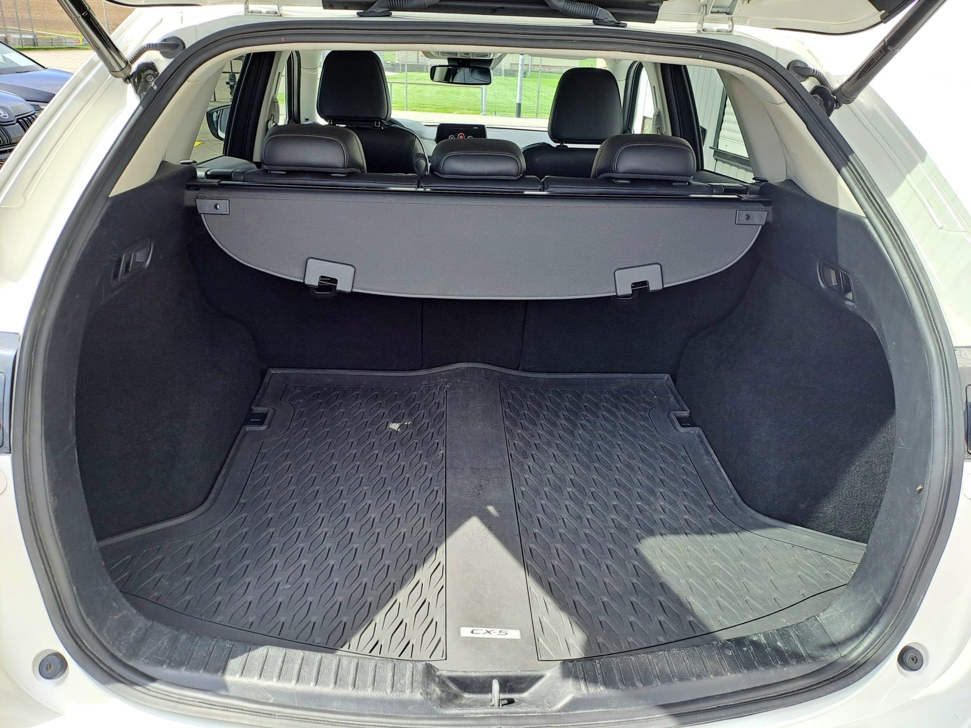 MAZDA CX-5 SKYACTIV-G 194 Revolution AWD Automat inkl. AHK/Modell 2020 mit Sitzkühlung-image-8