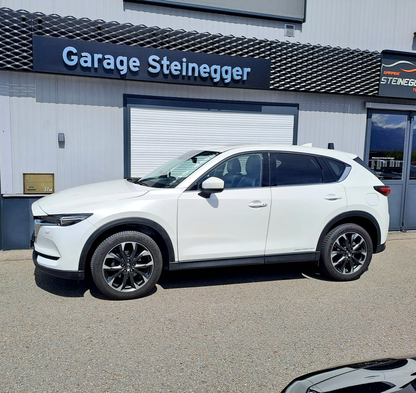 MAZDA CX-5 SKYACTIV-G 194 Revolution AWD Automat inkl. AHK/Modell 2020 mit Sitzkühlung-image-4