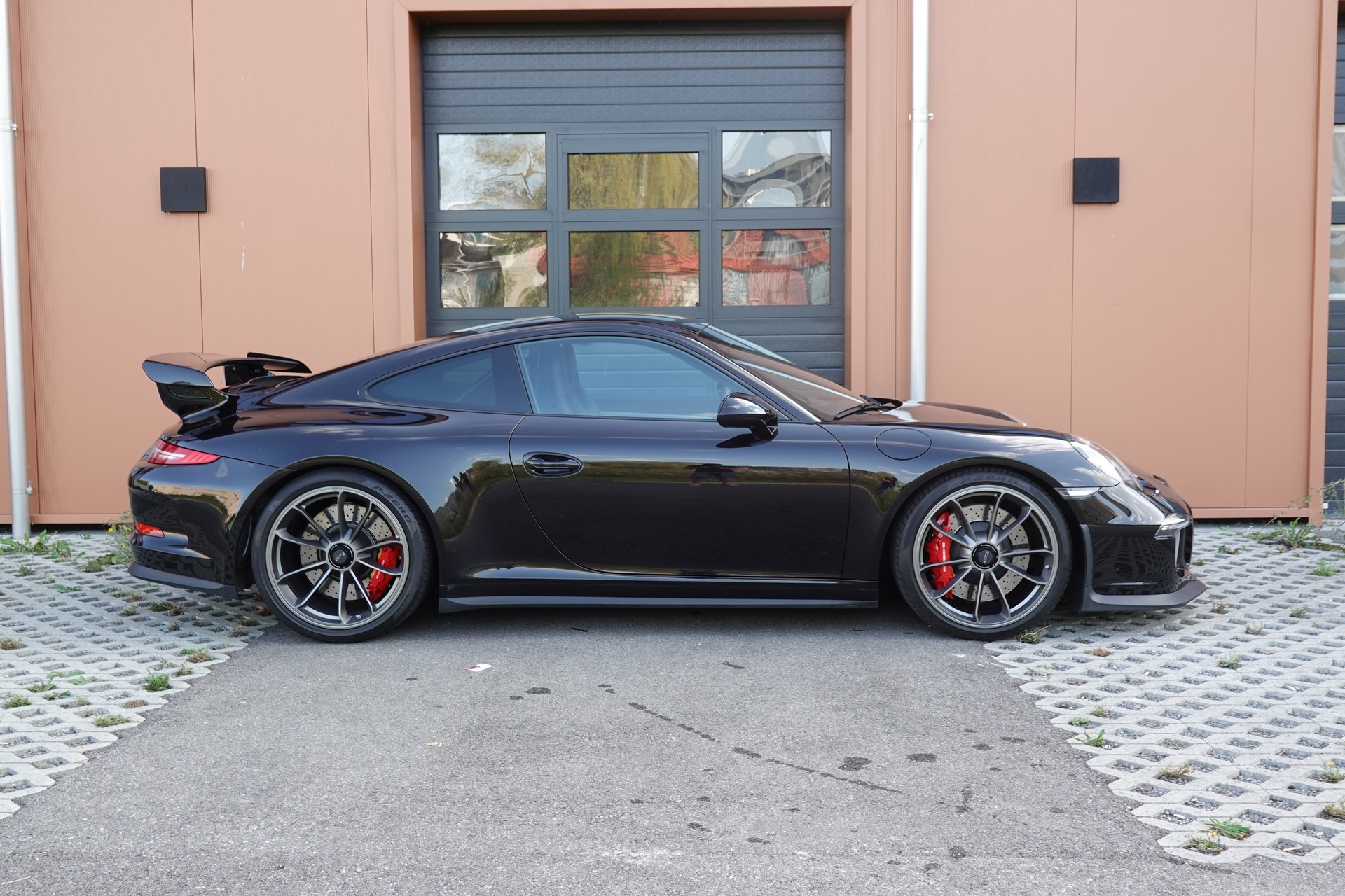 PORSCHE 911 GT3 PDK CH Auto "* Porsche Approved 05/2028 * Pack Clubsport * Sièges 918 Baquet Carbon * Lift Suspension * Phares LED *"-showroom-element-3