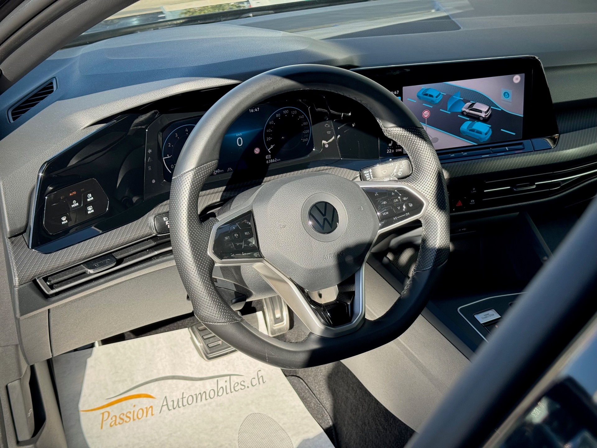 VW Golf 1.5 eTSI mHEV ACT R-Line DSG-image-6