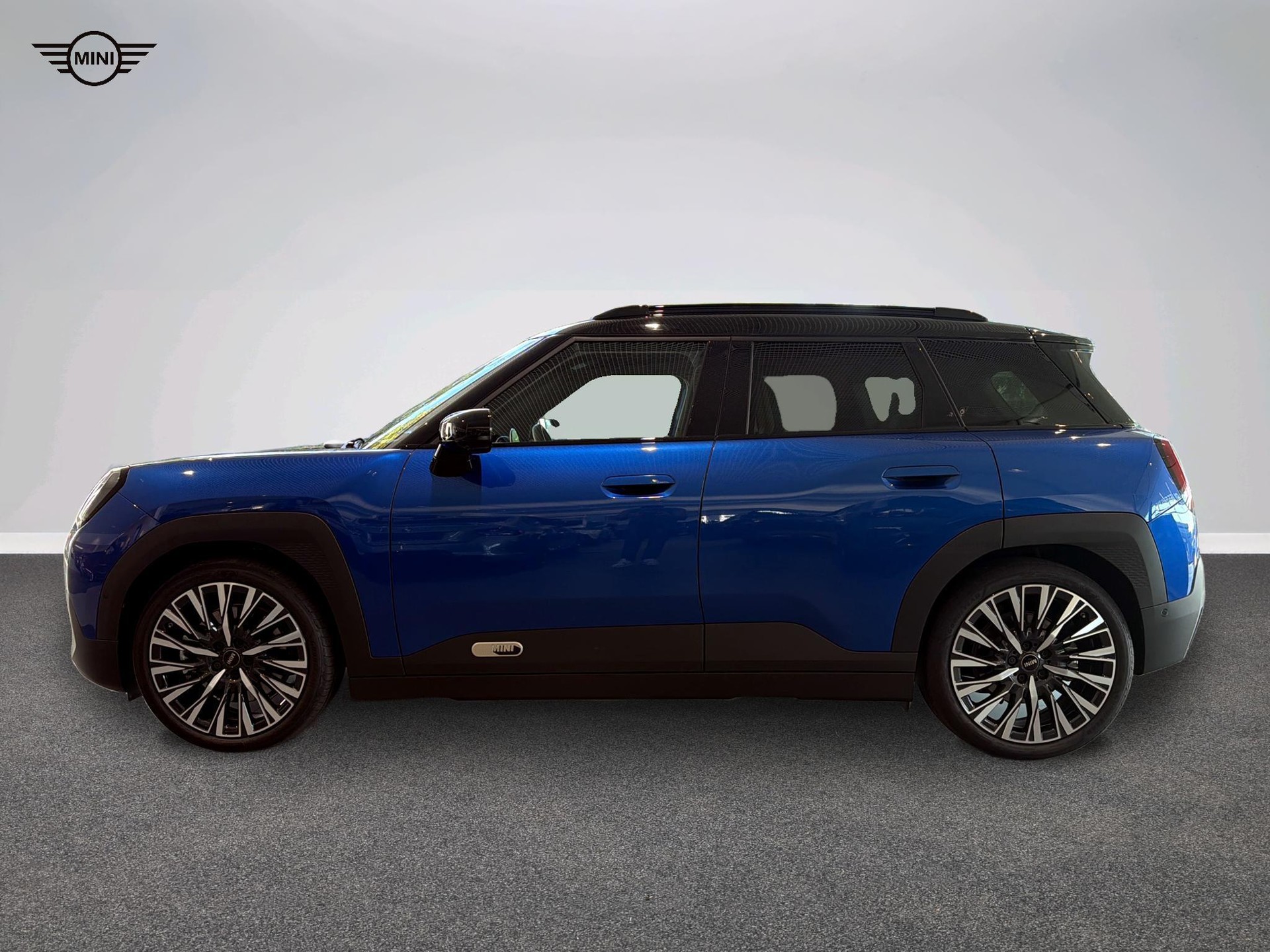 MINI Aceman SE-showroom-element-2