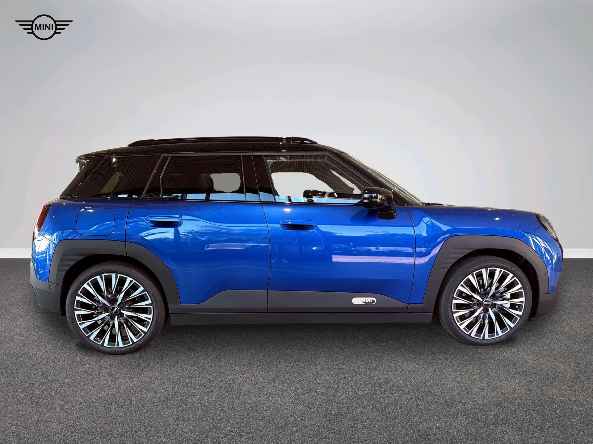 MINI Aceman SE-showroom-element-1