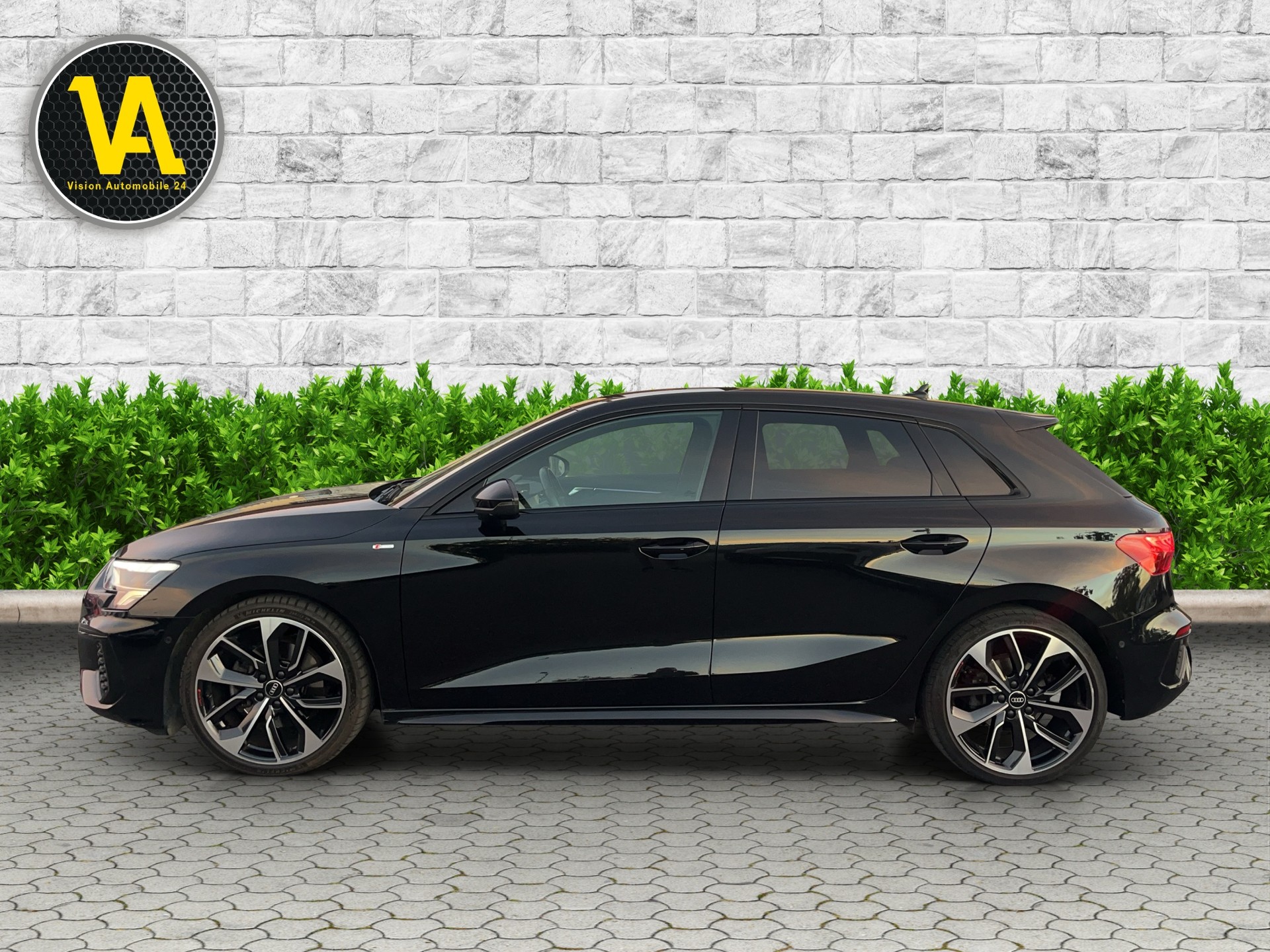 AUDI A3 Sportback 35 TDI S line S-tronic-showroom-element-3