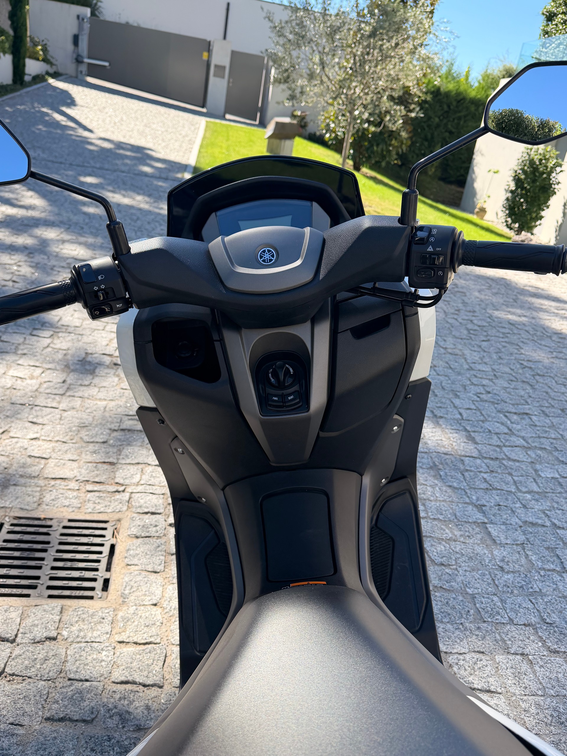 YAMAHA GPD125A-image-7