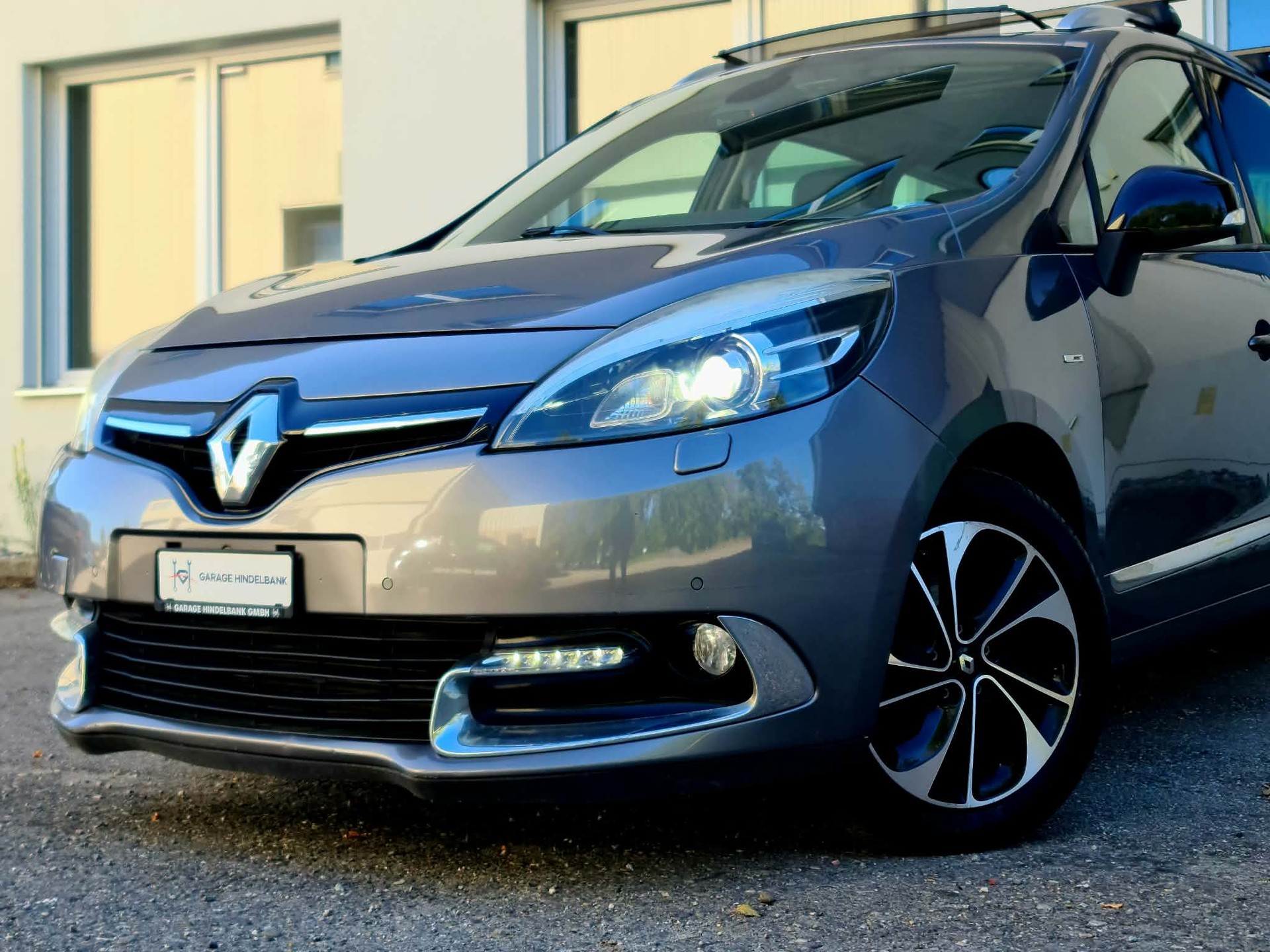 RENAULT Grand Scénic 1.5 dCi Bose EDC-showroom-element-2