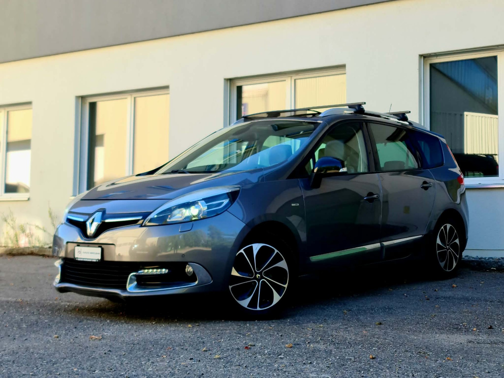 RENAULT Grand Scénic 1.5 dCi Bose EDC-showroom-element-1