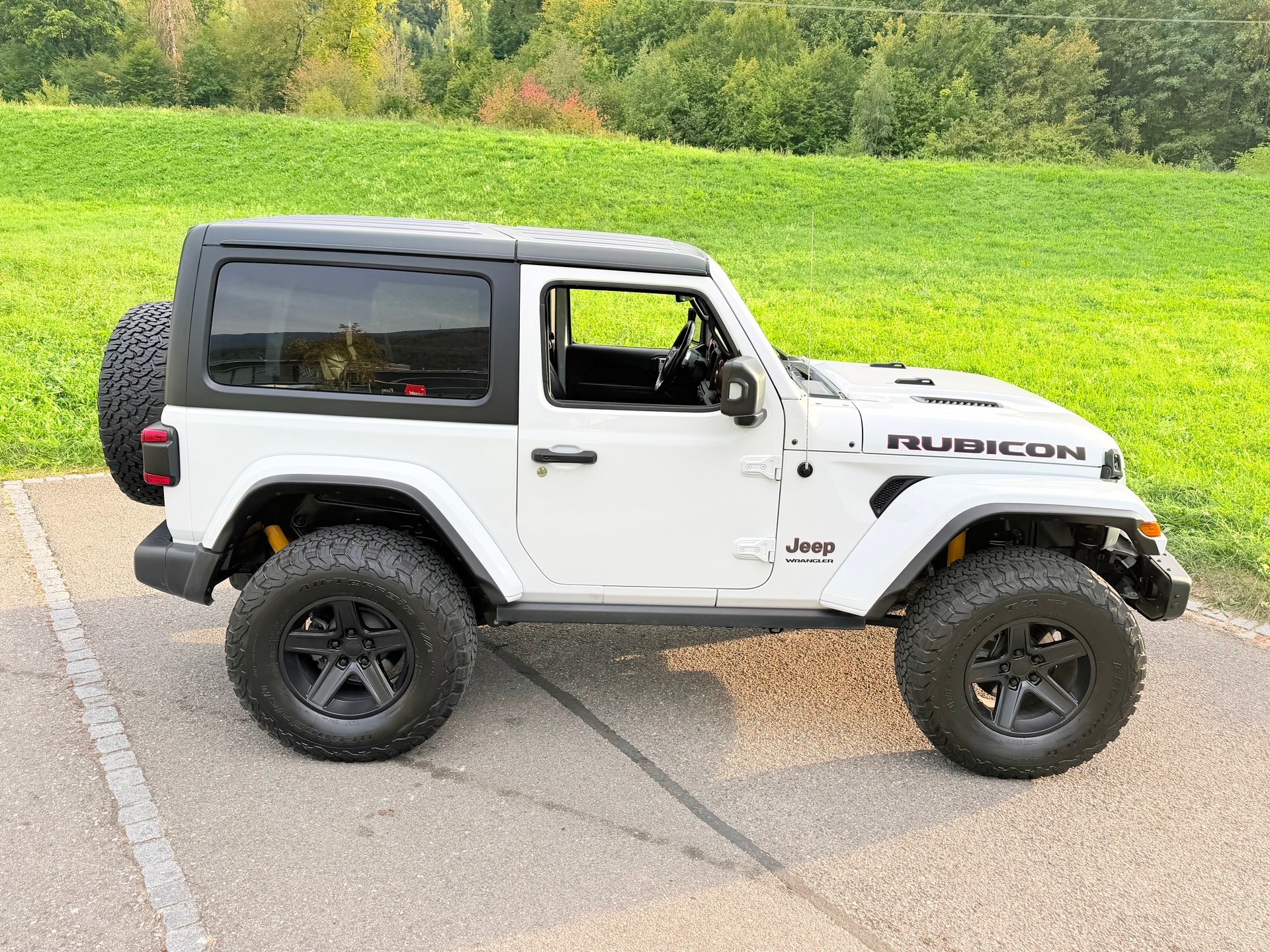 JEEP WRANGLER 2.2MJ RUBICON 4X4 "HÖHER + BREITER" ALLES MIT MFK !! VIEL UMGEBAUT !! FRISCH AB MFK !! AHK 2800 KG. MIT GRATIS SERVICE.-image-14