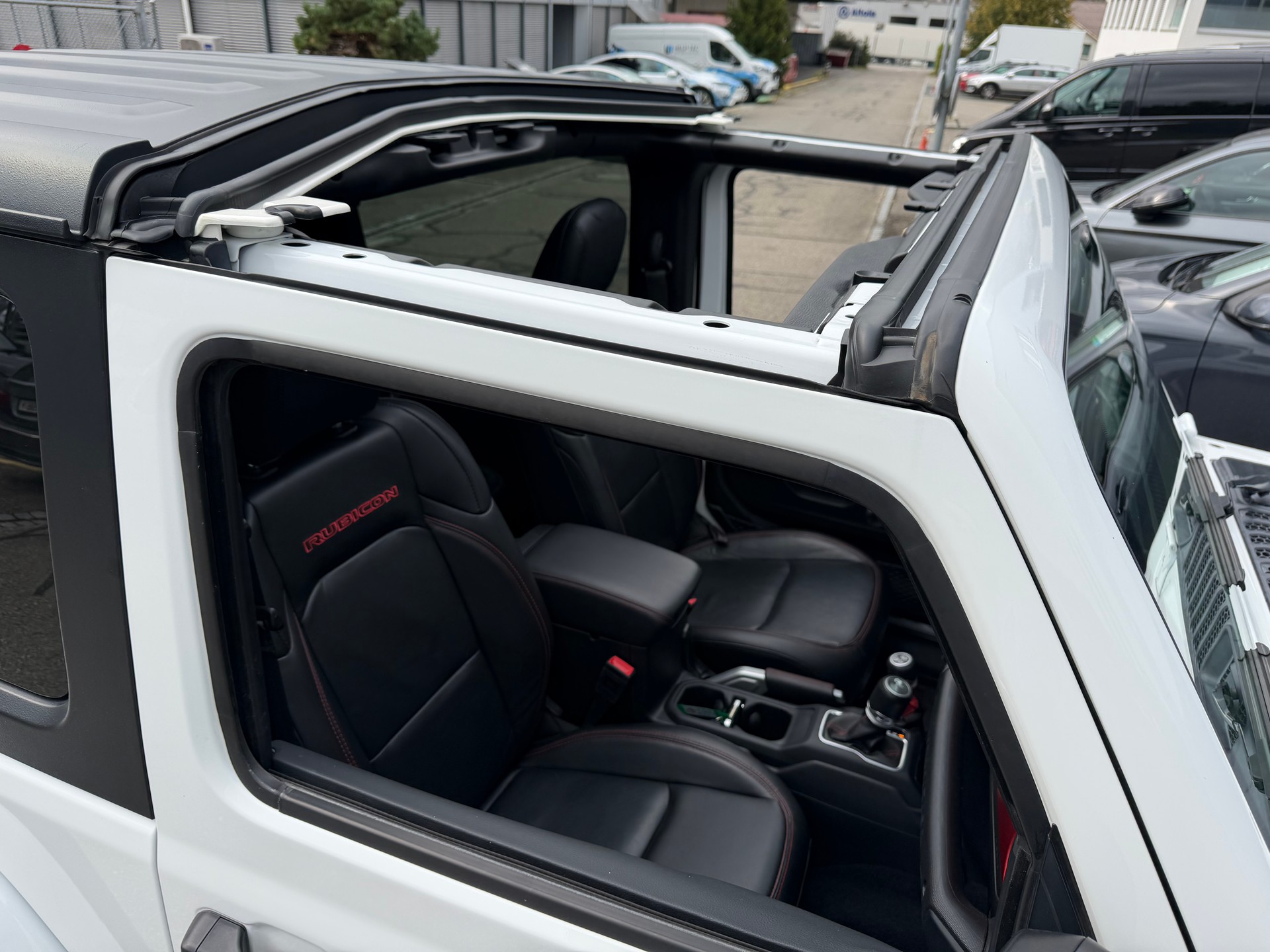 JEEP WRANGLER 2.2MJ RUBICON 4X4 "HÖHER + BREITER" ALLES MIT MFK !! VIEL UMGEBAUT !! FRISCH AB MFK !! AHK 2800 KG. MIT GRATIS SERVICE.-image-14