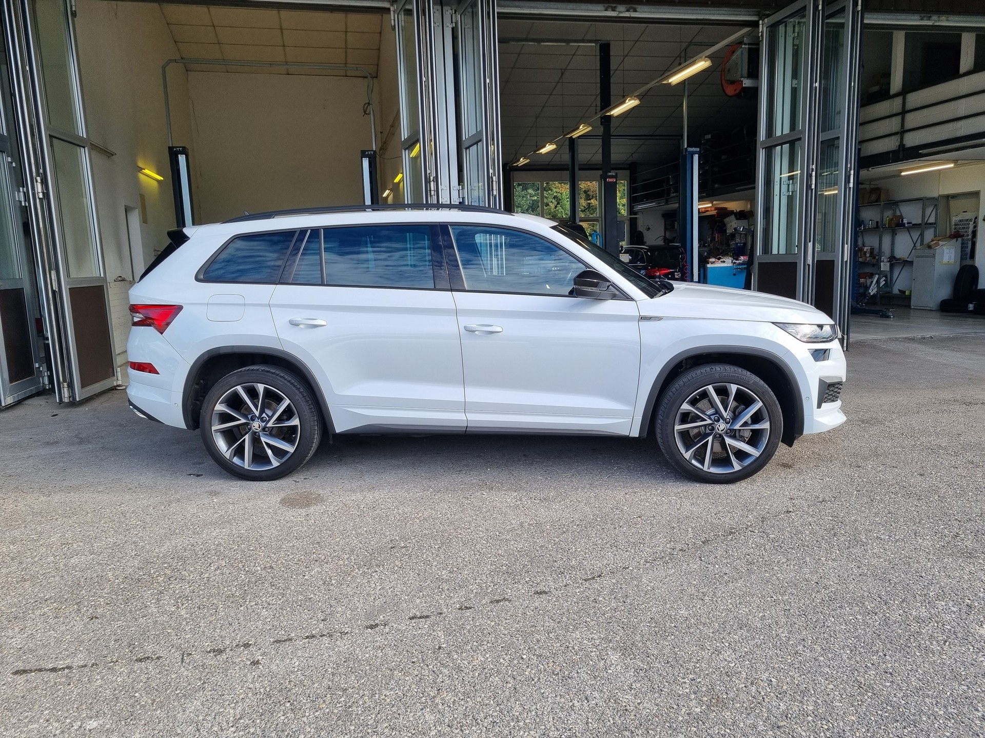 SKODA Kodiaq 2.0 TSI 4x4 SportLine-showroom-element-2