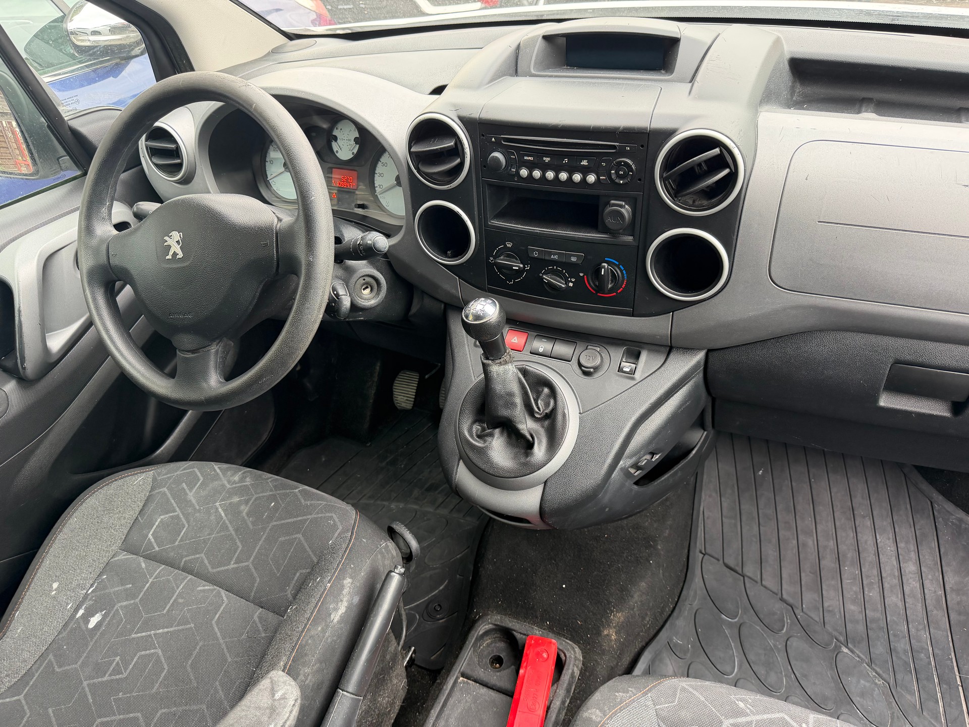 PEUGEOT Partner 1.6 VTi Active-image-5
