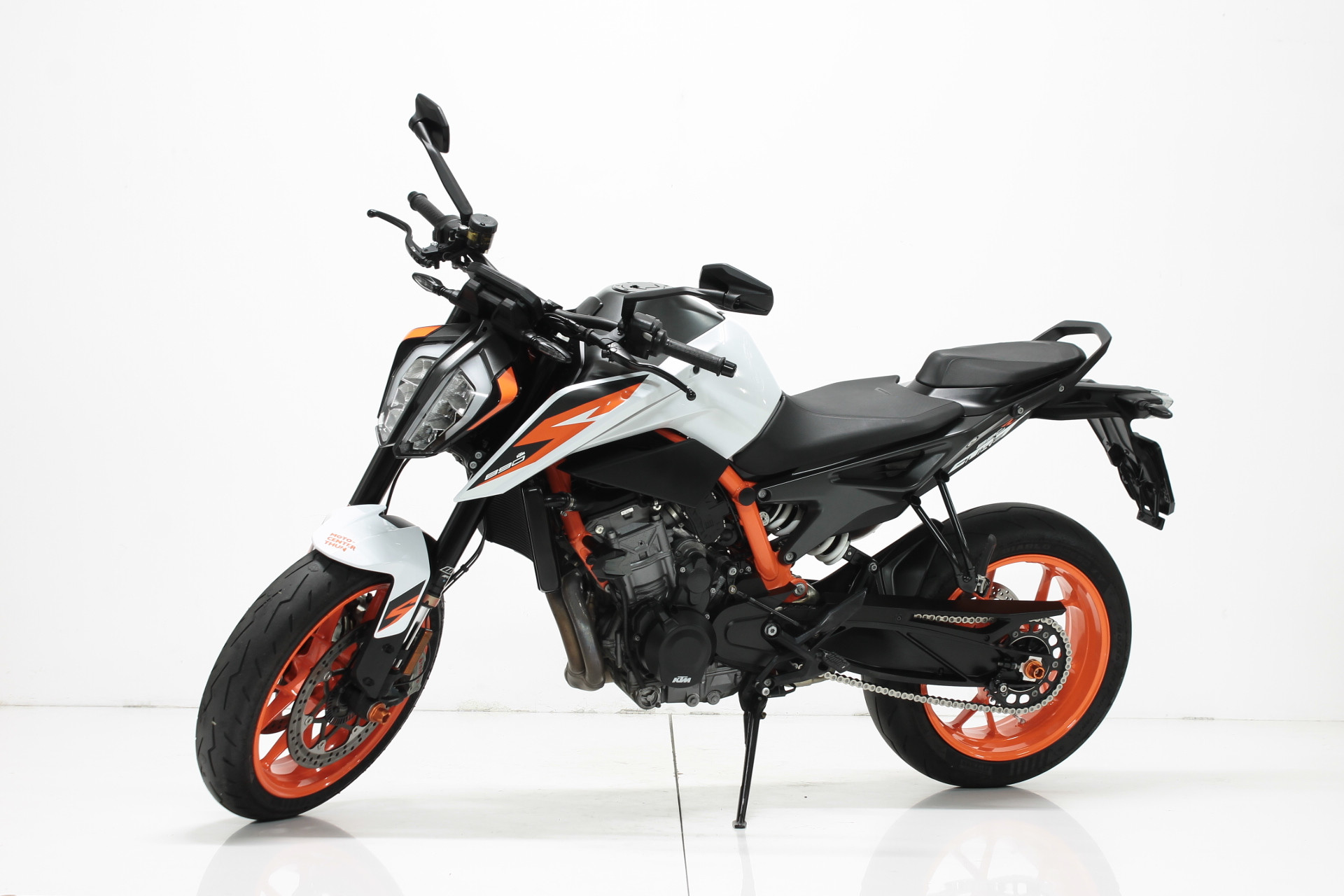 KTM 890 Duke R-image-4