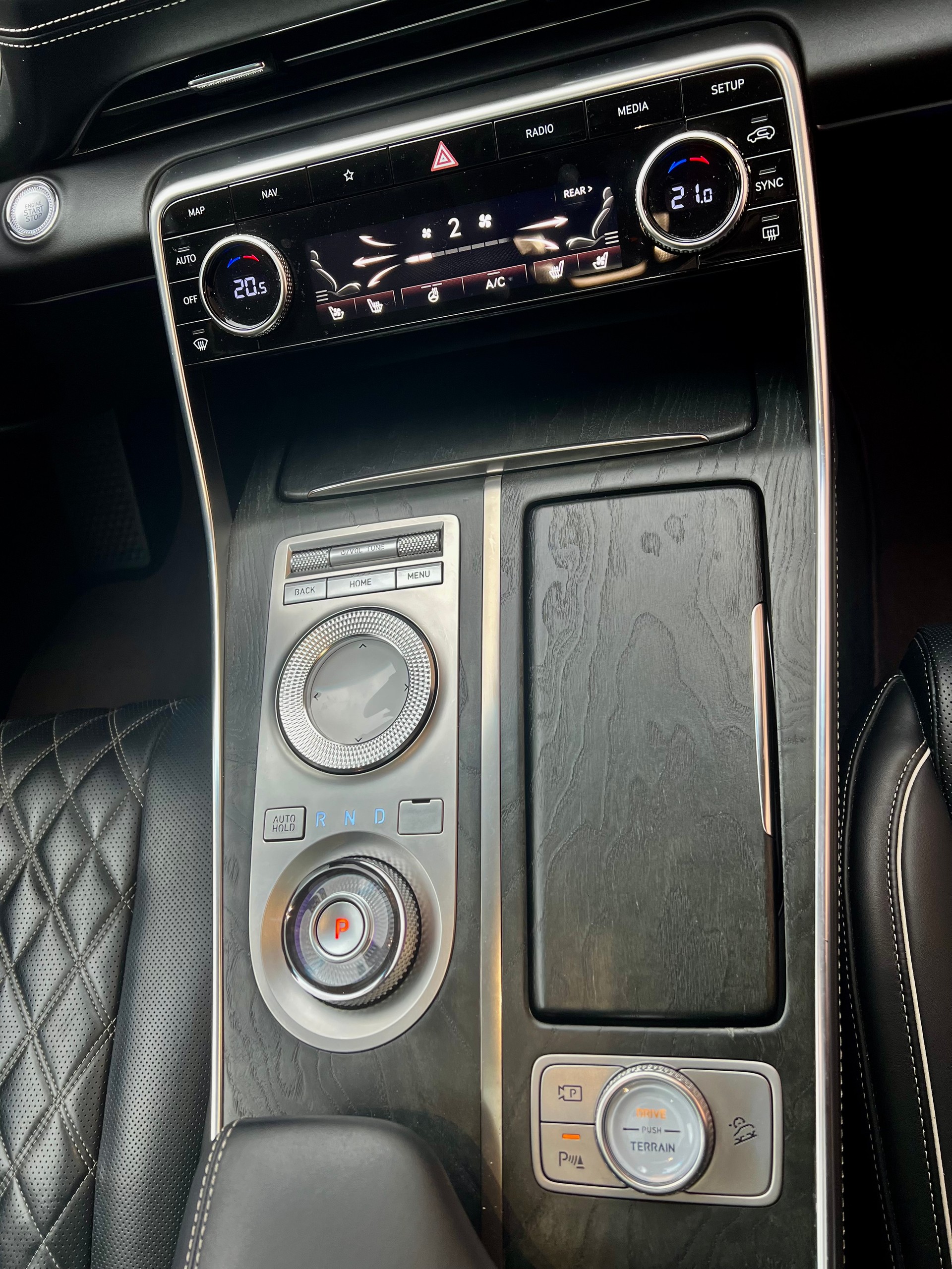 GENESIS GV80 3.0 CRDI Luxus AT8 AWD-image-16