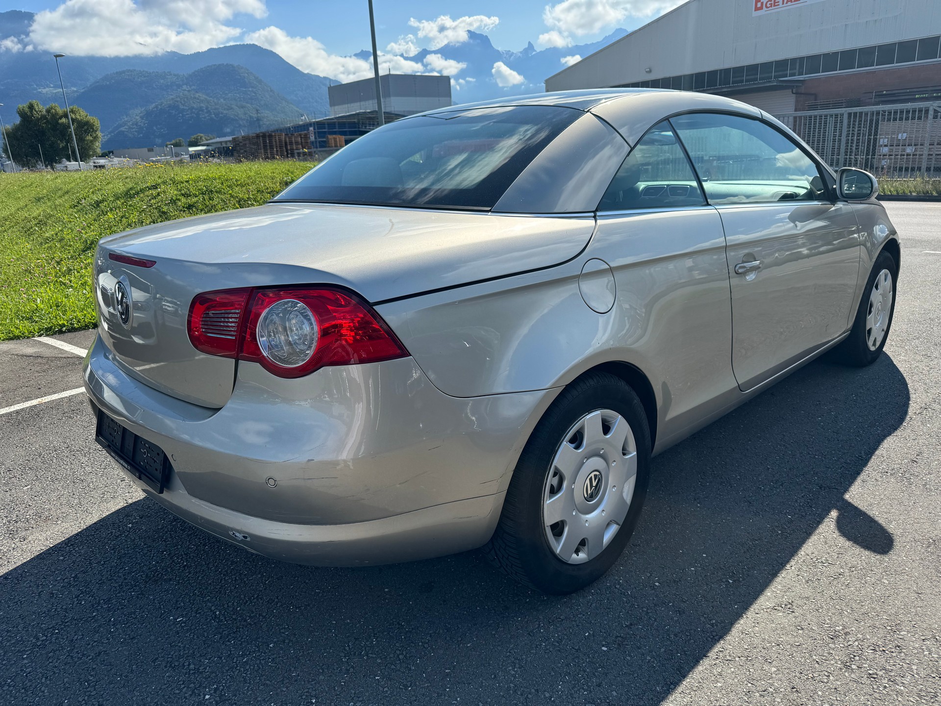 VW Eos 1.6 FSI-showroom-element-3