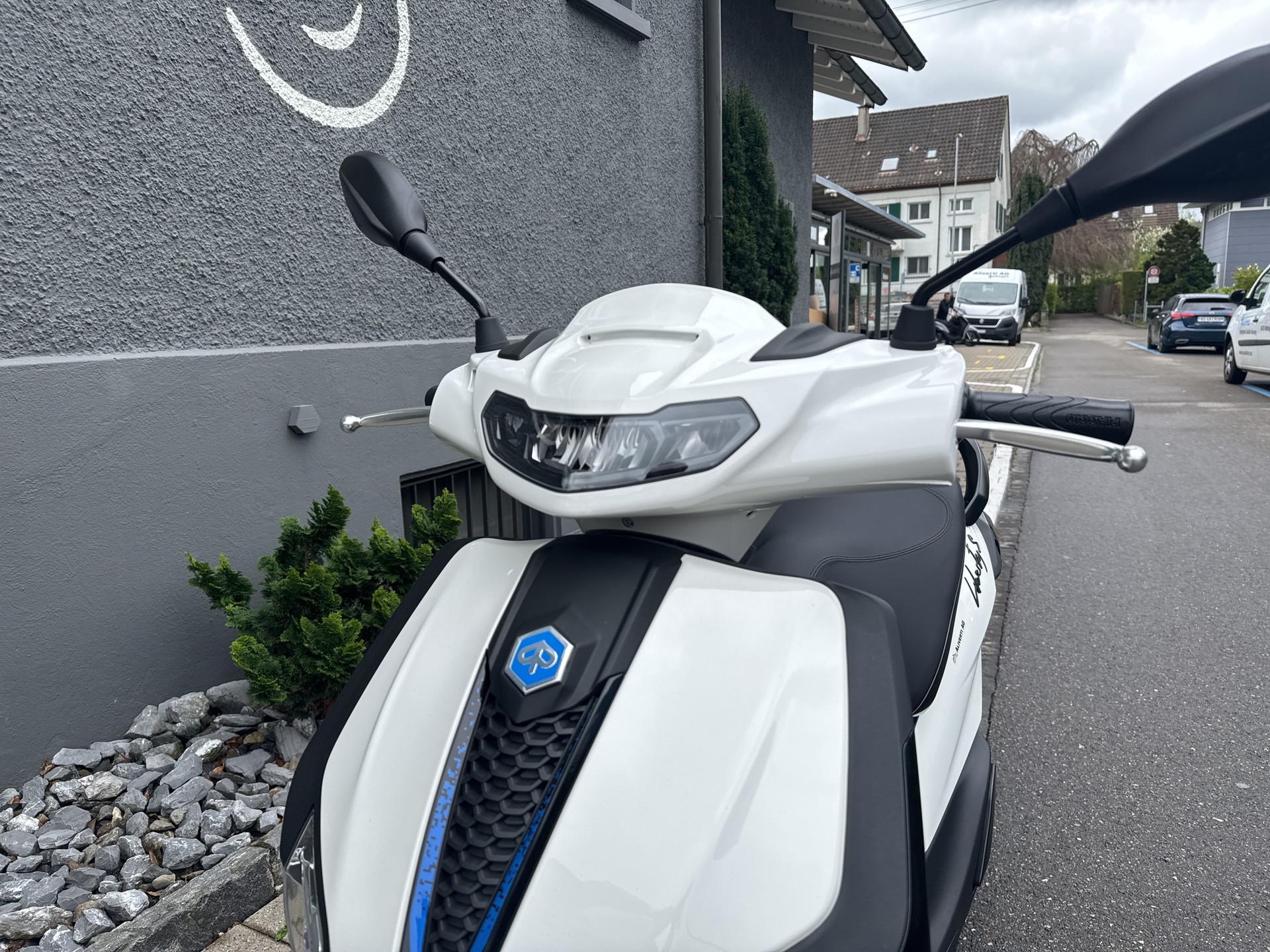 PIAGGIO Liberty 125 Sport E5+-image-1