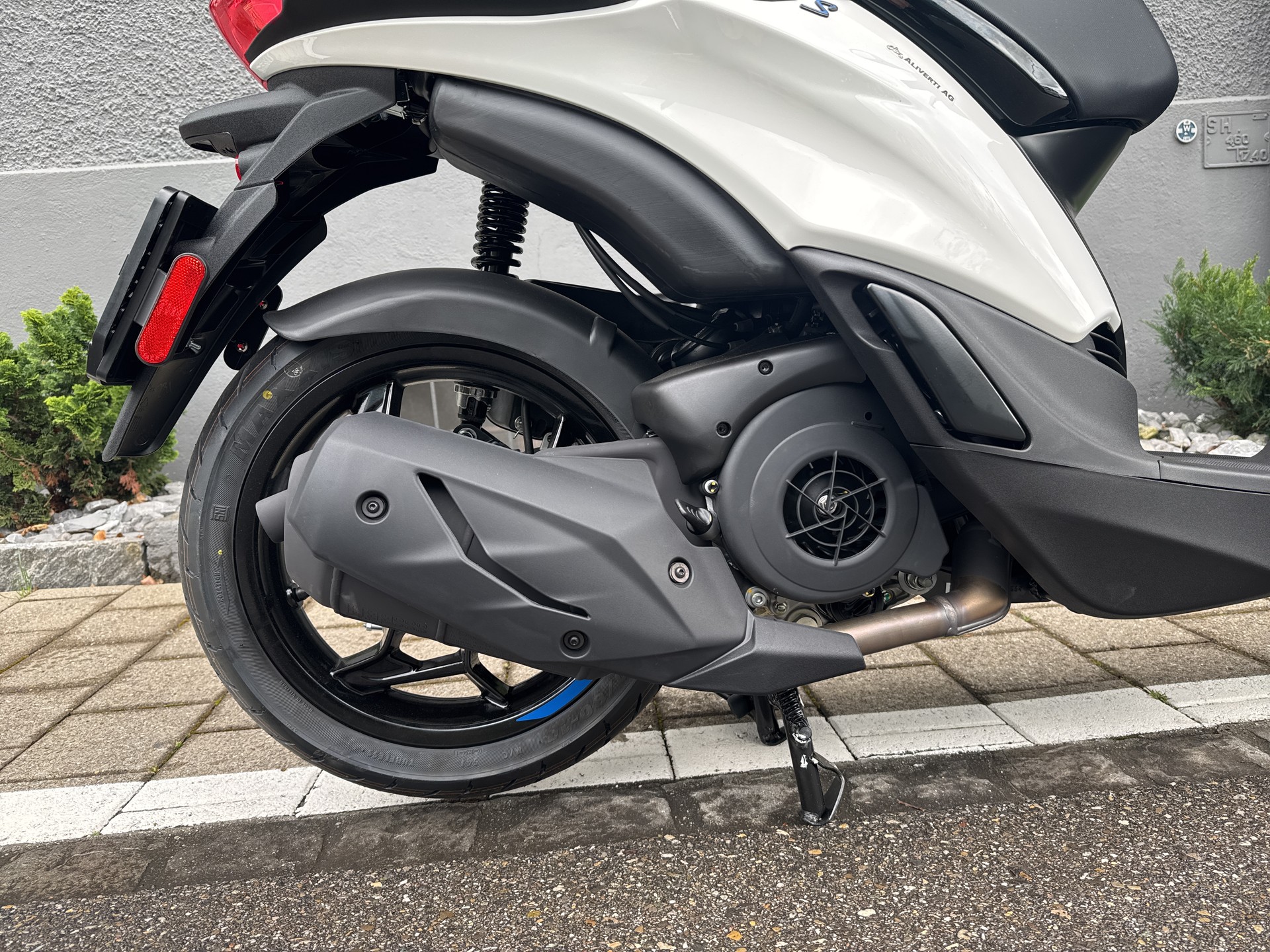 PIAGGIO Liberty 125 Sport E5+-image-7