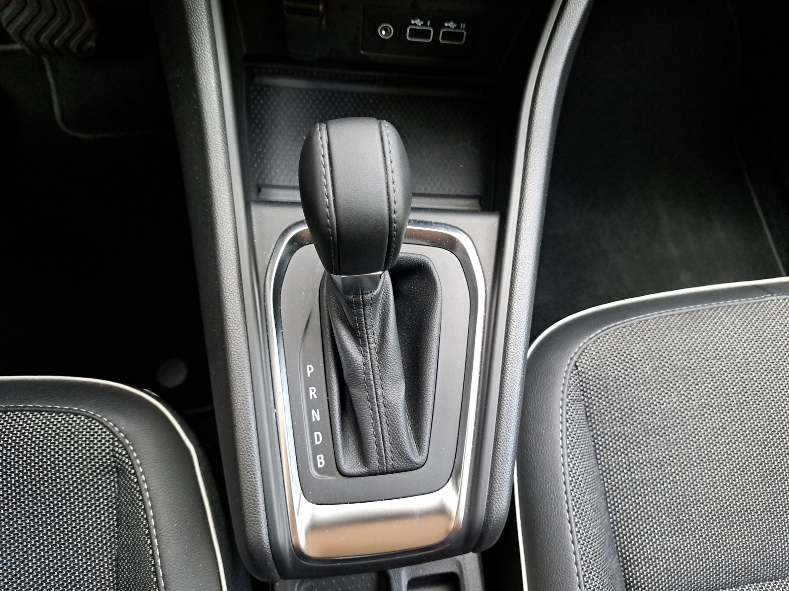 MITSUBISHI ASX 1.6 HEV Intense-image-11