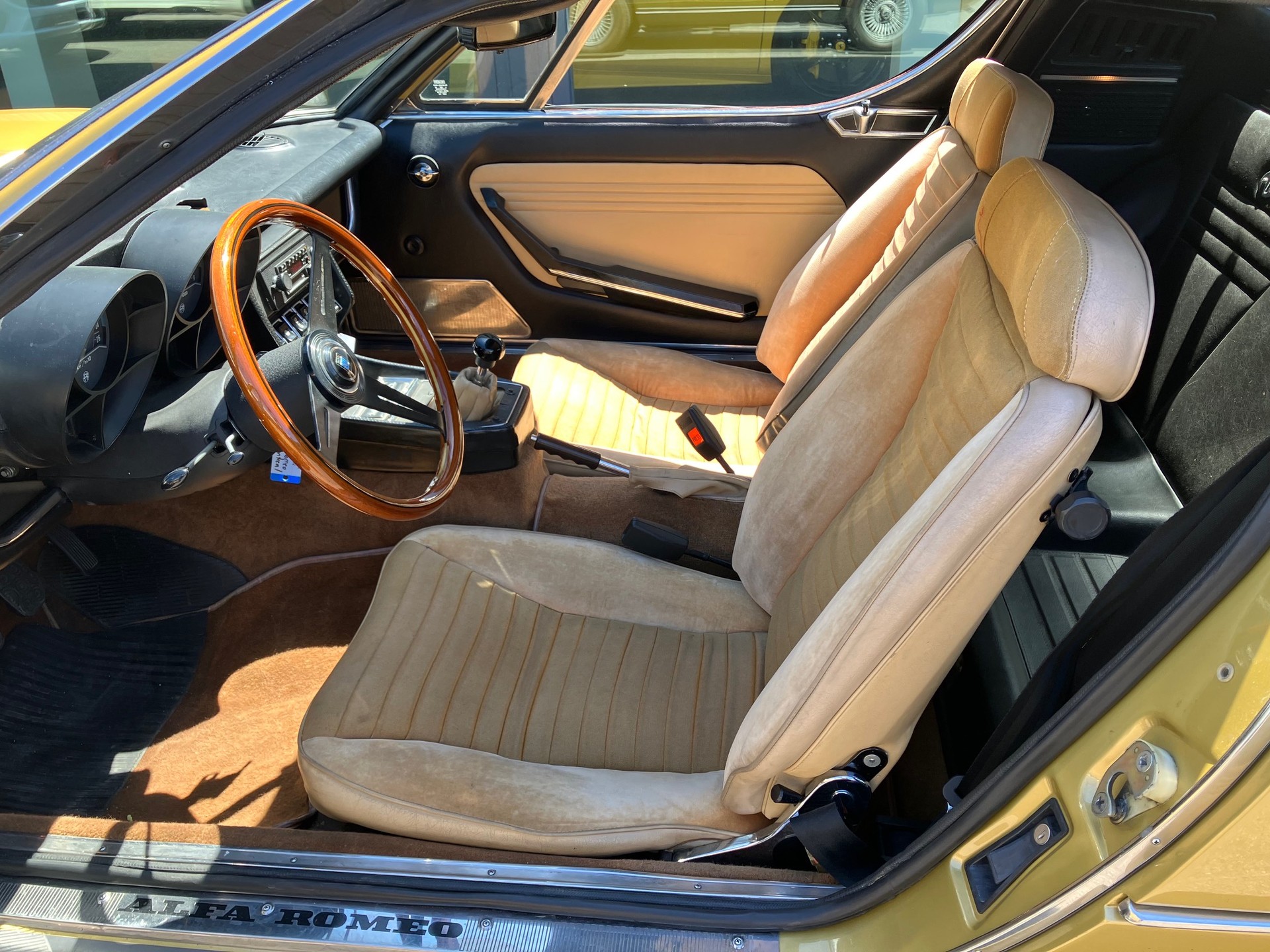 ALFA ROMEO MONTREAL-image-7
