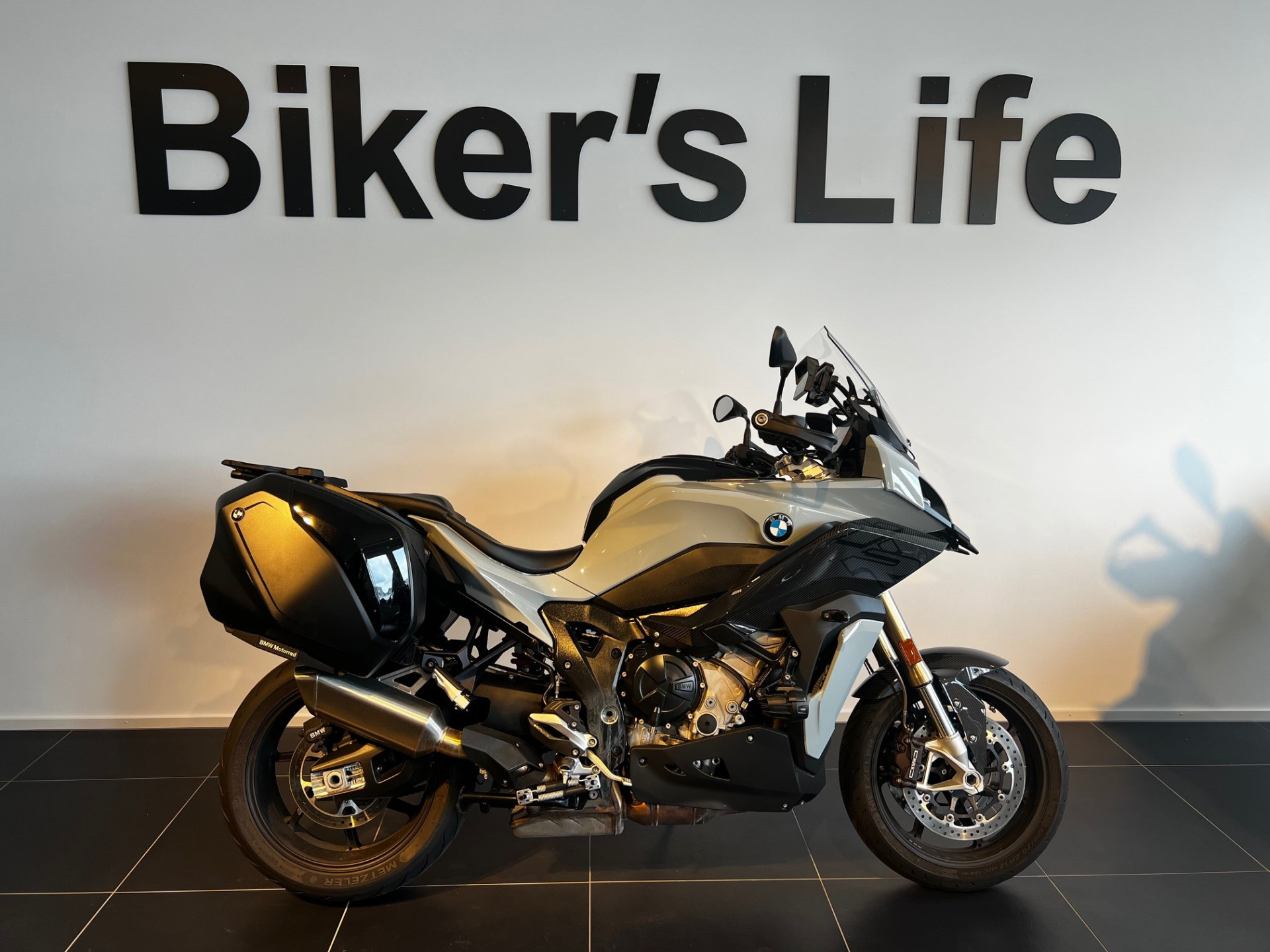 BMW S 1000 XR-image-0