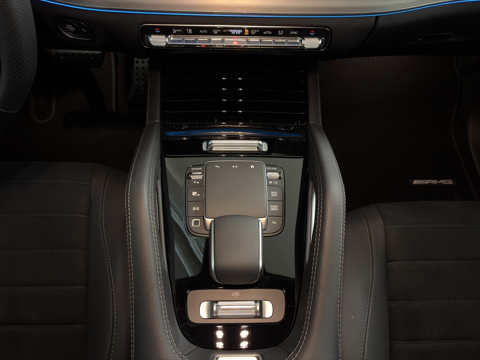MERCEDES-BENZ GLE 300 d 4Matic-image-16