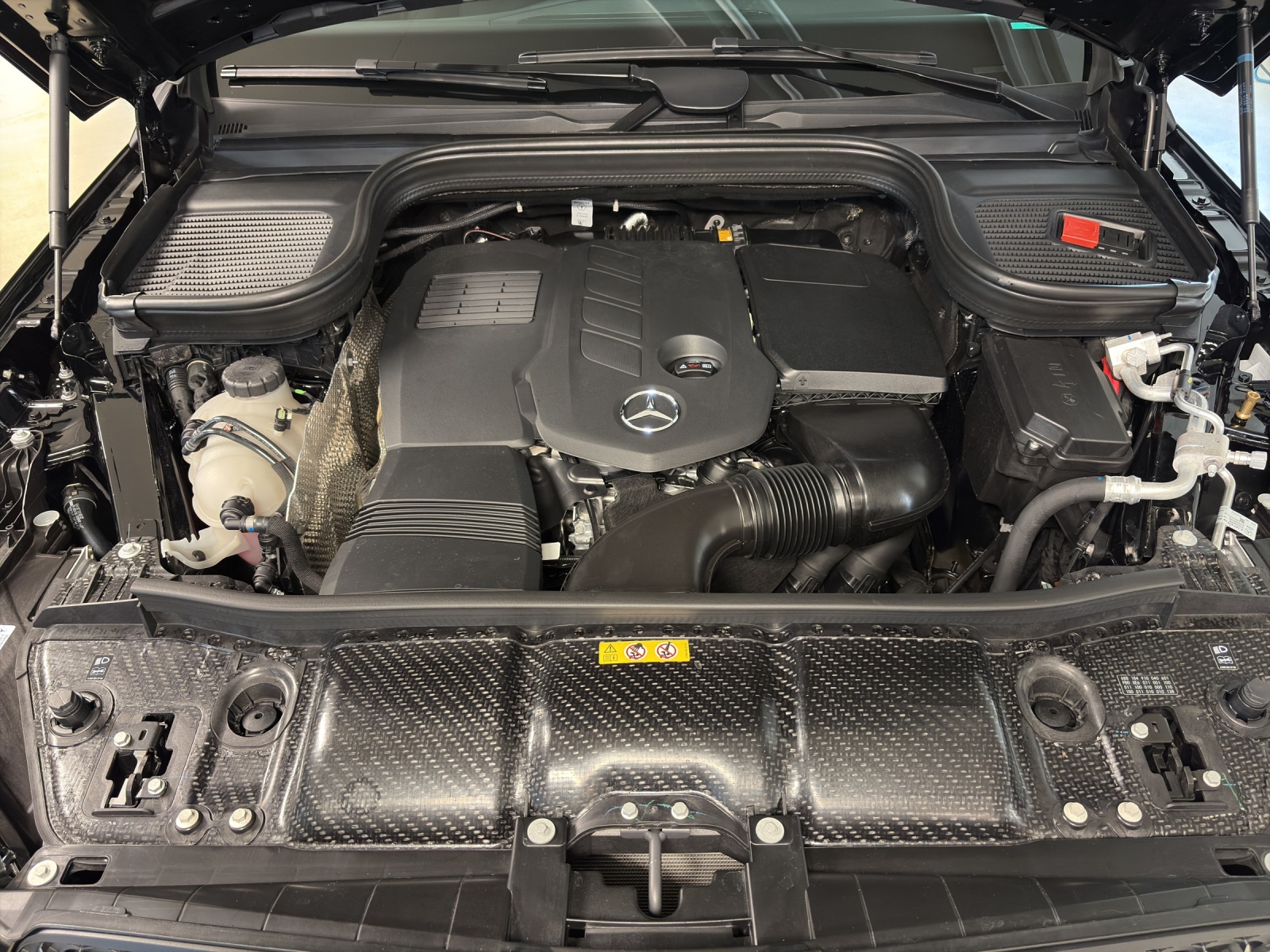 MERCEDES-BENZ GLE 300 d 4Matic-image-22