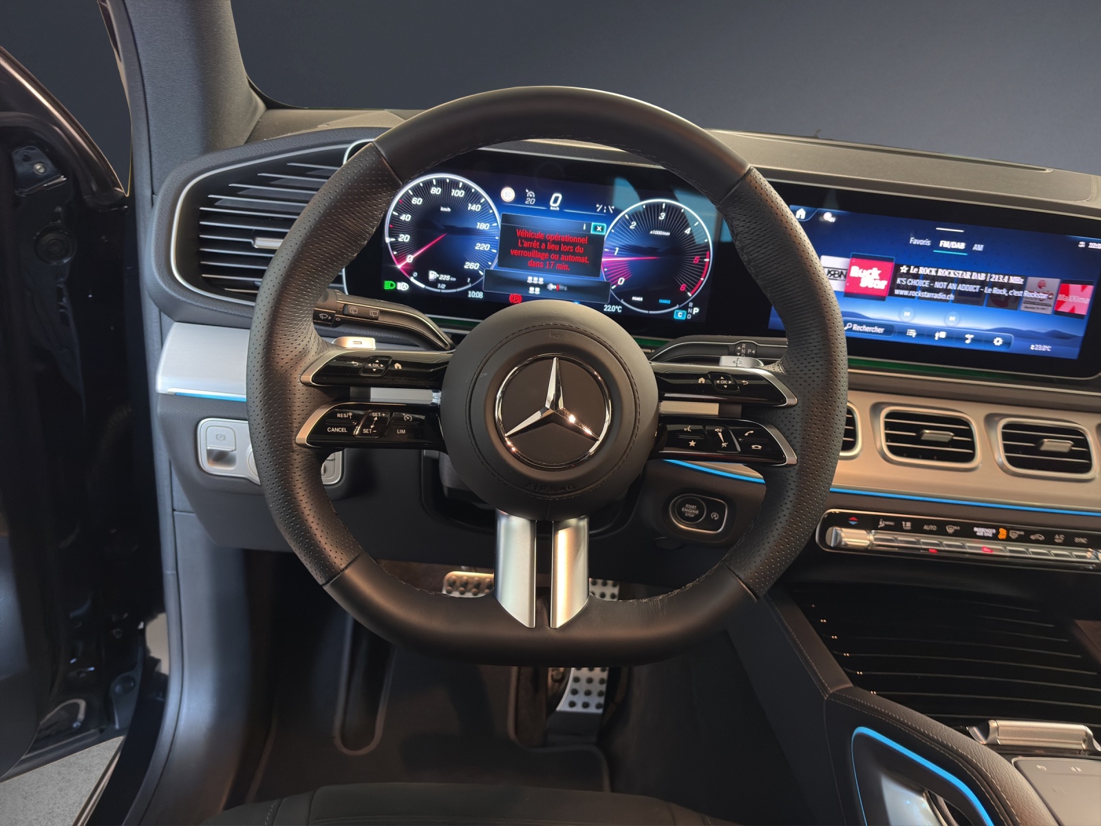 MERCEDES-BENZ GLE 300 d 4Matic-image-13