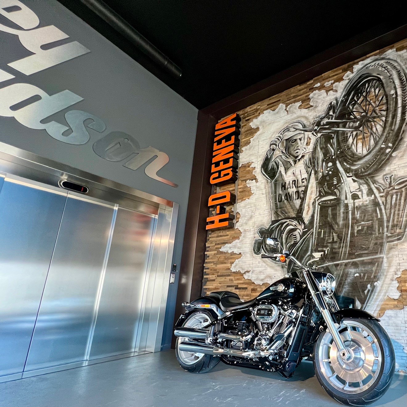 HARLEY-DAVIDSON FLFBS Fat Boy 114-image-3