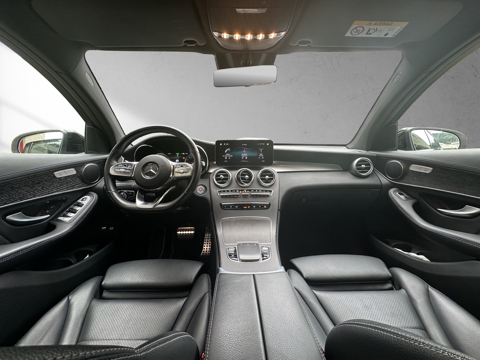 MERCEDES-BENZ GLC Coupé 300 e AMG Line 9G-Tronic-image-7