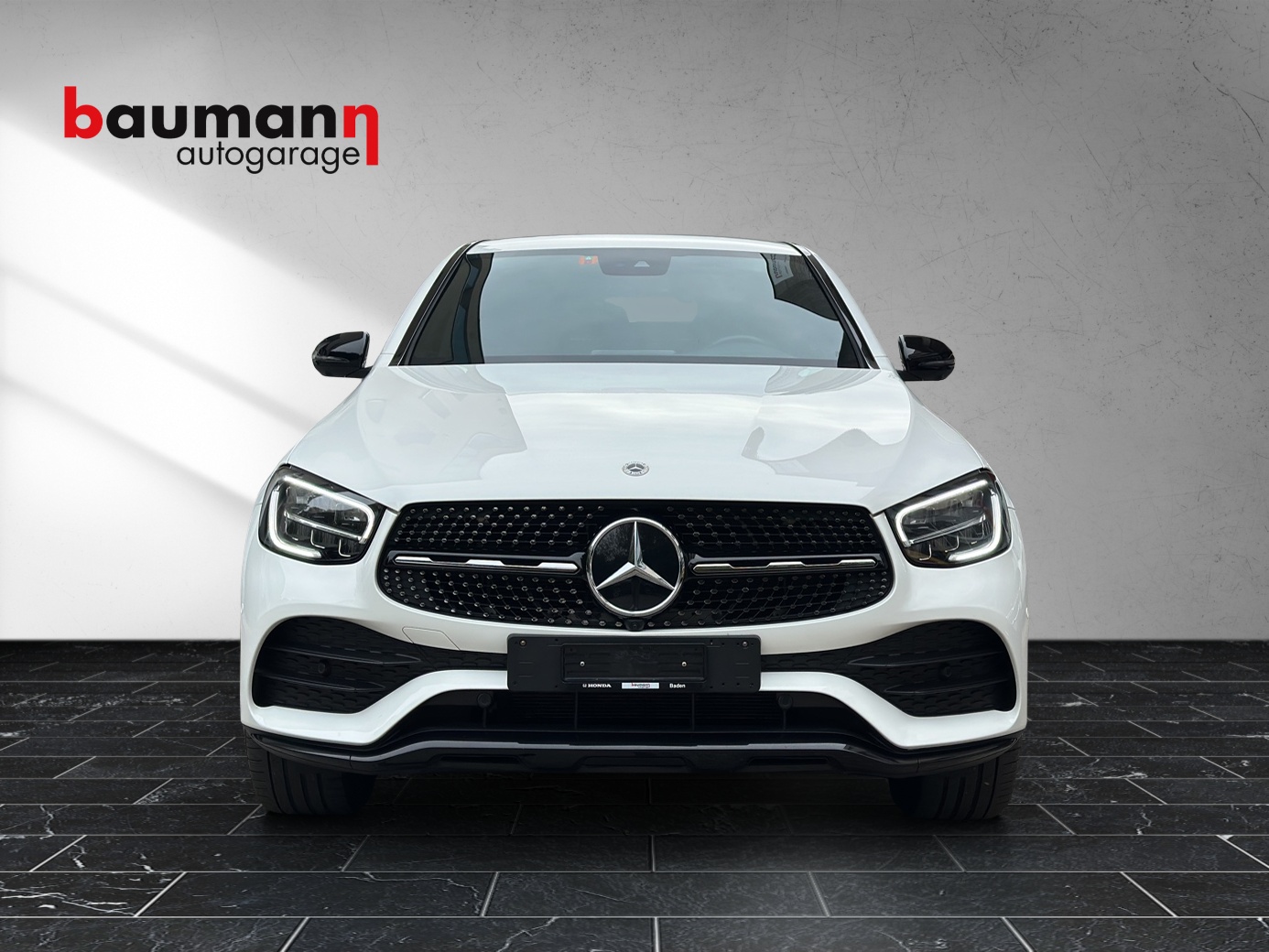 MERCEDES-BENZ GLC Coupé 300 e AMG Line 9G-Tronic-image-5
