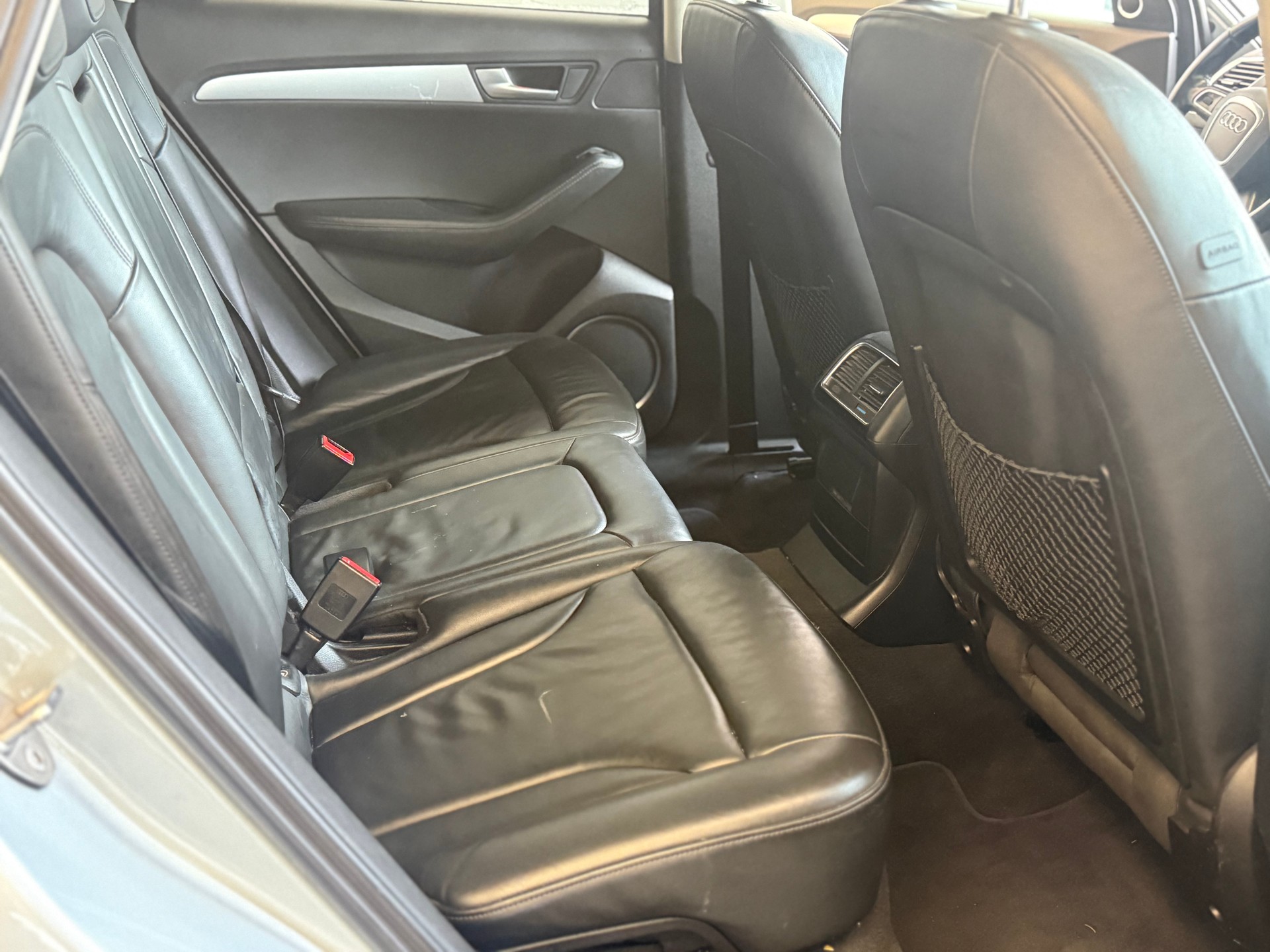 AUDI Q5 2.0 TFSI hybrid quattro tiptronic-image-9