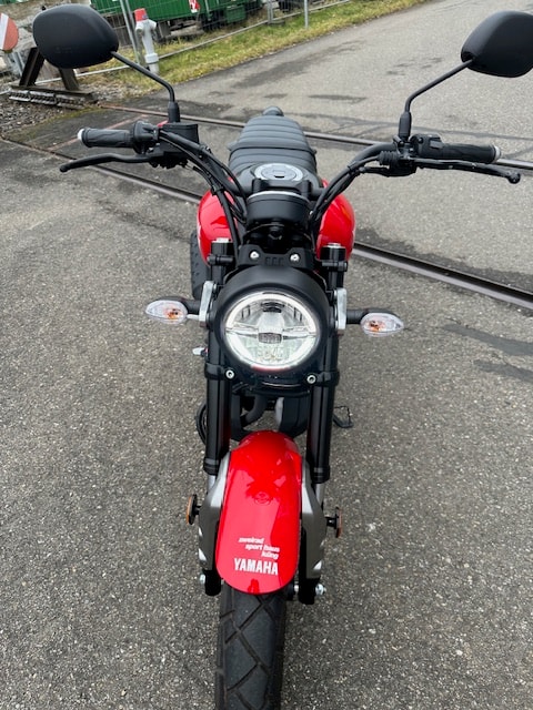 YAMAHA XSR 125-image-3