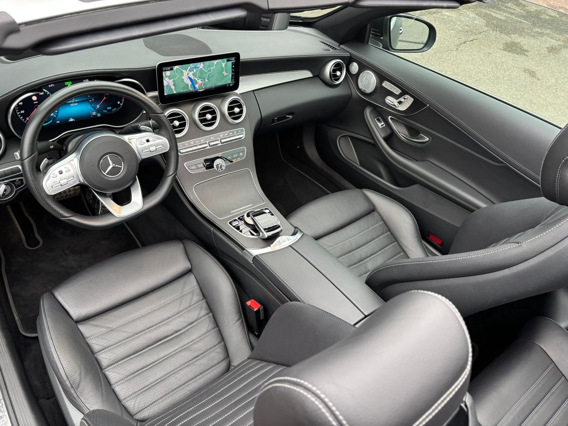 MERCEDES-BENZ C 300 AMG-Line 4Matic Cabriolet-image-13