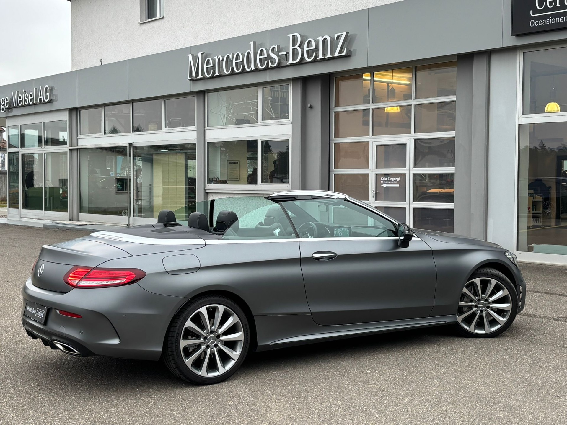 MERCEDES-BENZ C 300 AMG-Line 4Matic Cabriolet-image-5