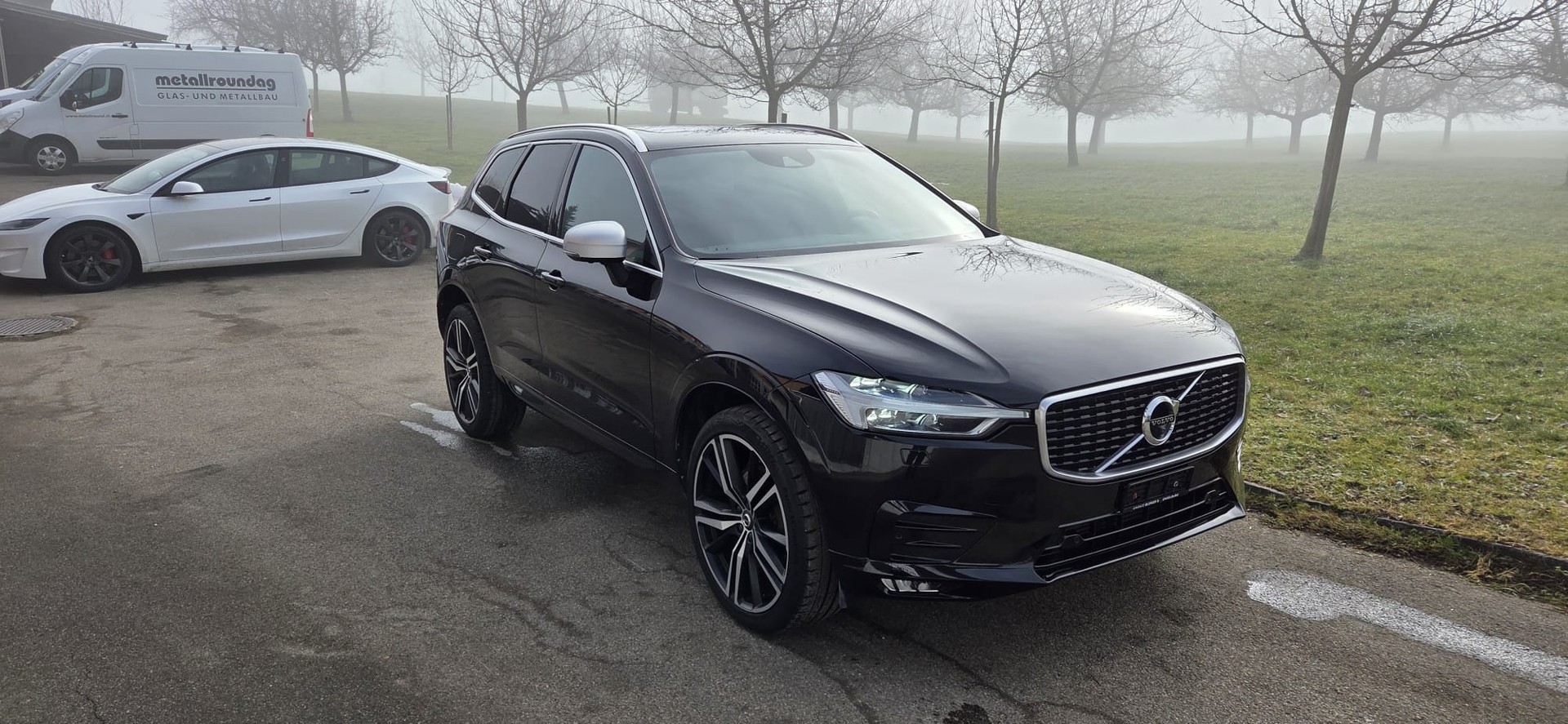 VOLVO XC60 T6 AWD R-Design Geartronic-showroom-element-3