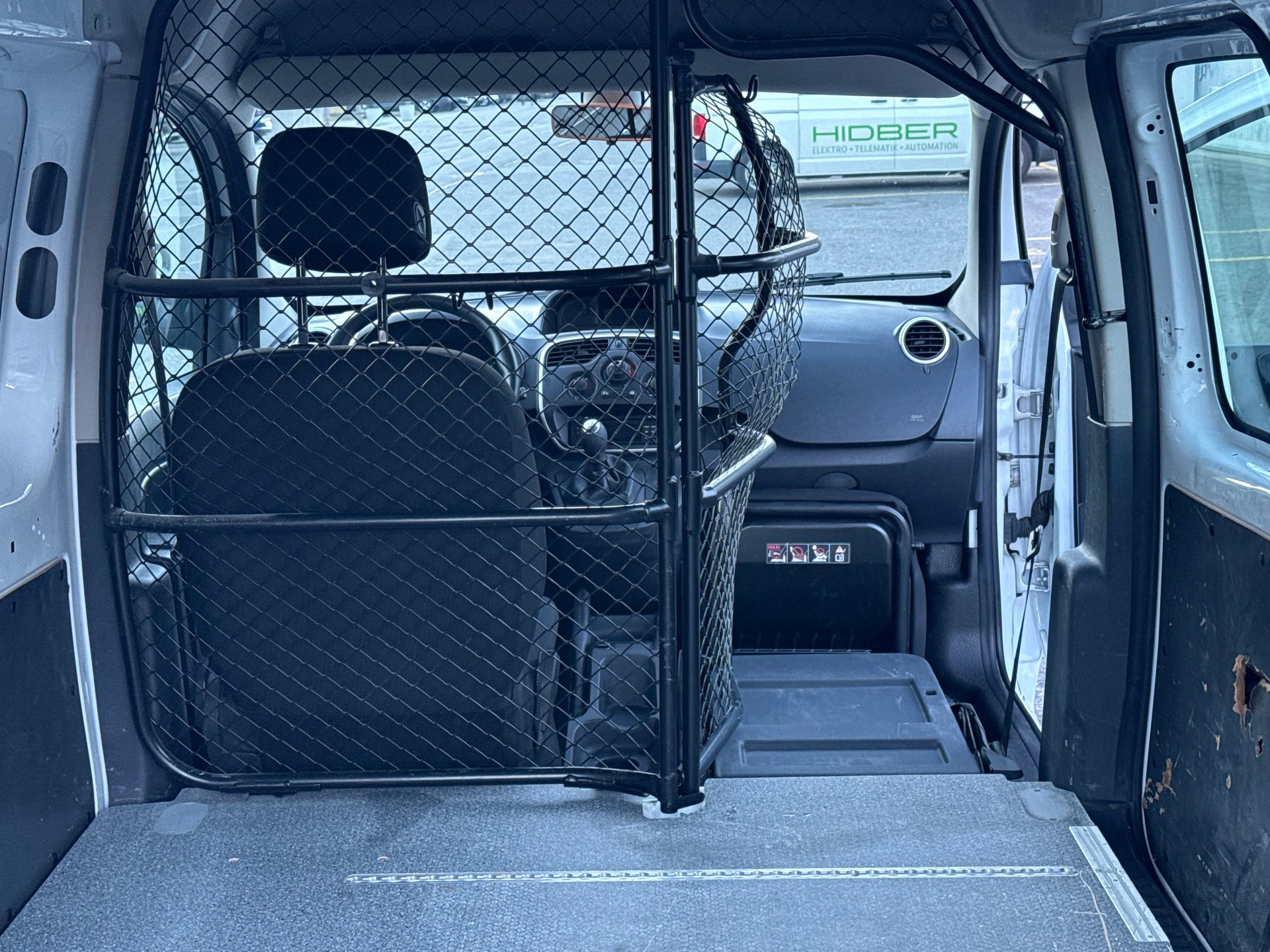 RENAULT KANGOO Expr. Maxi 1.5 dCi 95 Business S/S-image-17