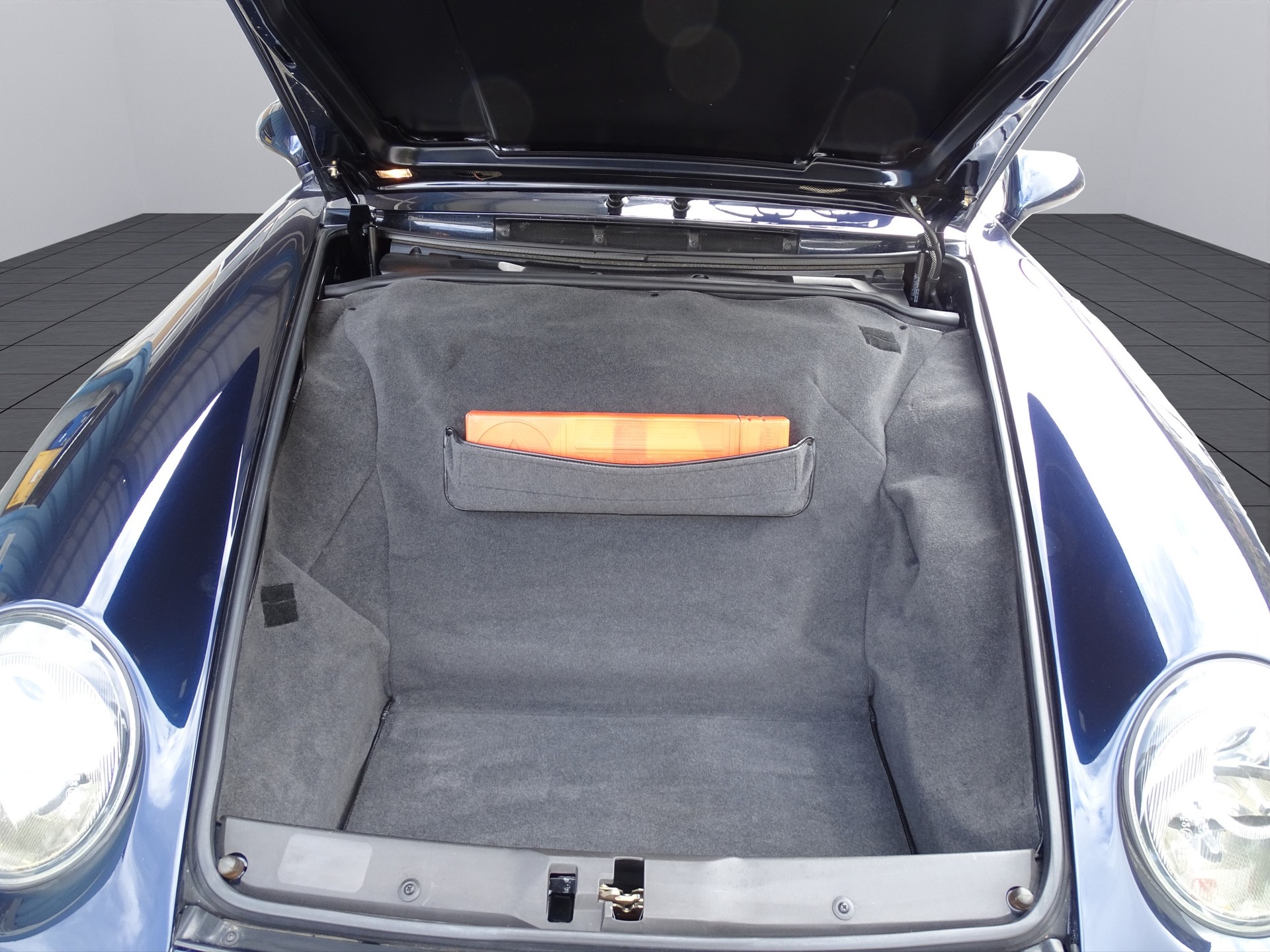 PORSCHE 993 Carrera 2 Cabrio-image-13