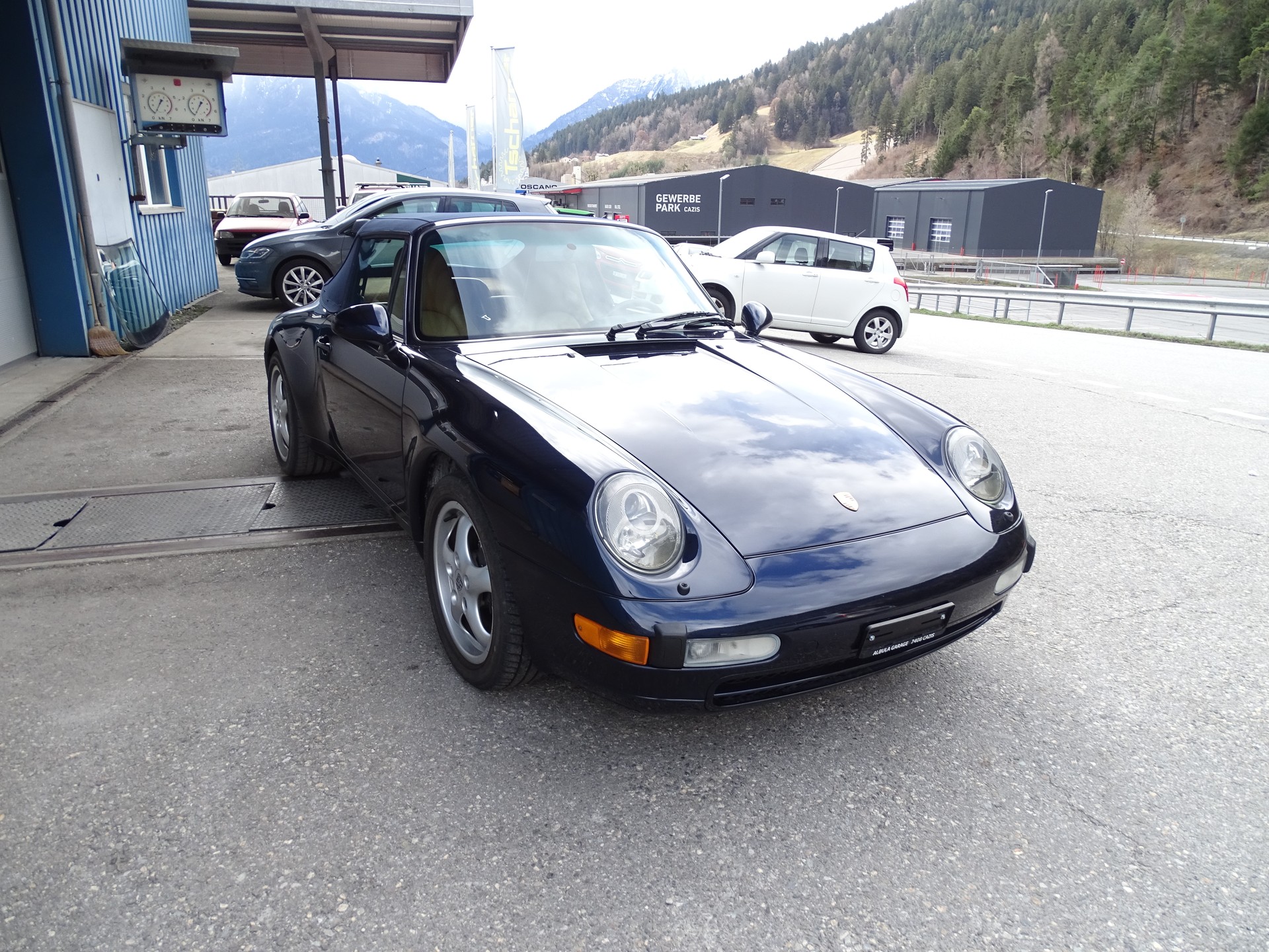 PORSCHE 993 Carrera 2 Cabrio-image-6