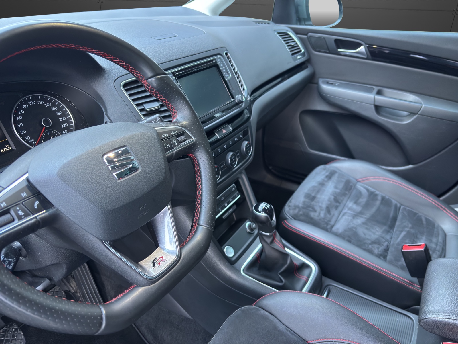SEAT Alhambra 2.0 TDI FR Line-showroom-element-3