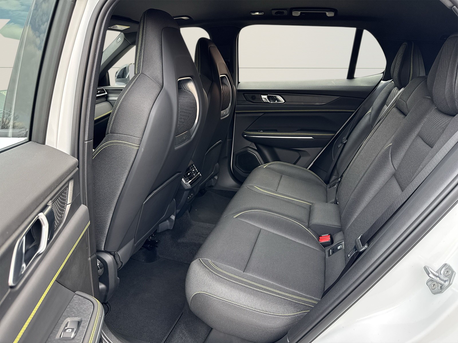 LYNK & CO 01 1.5 PHEV Core-image-7