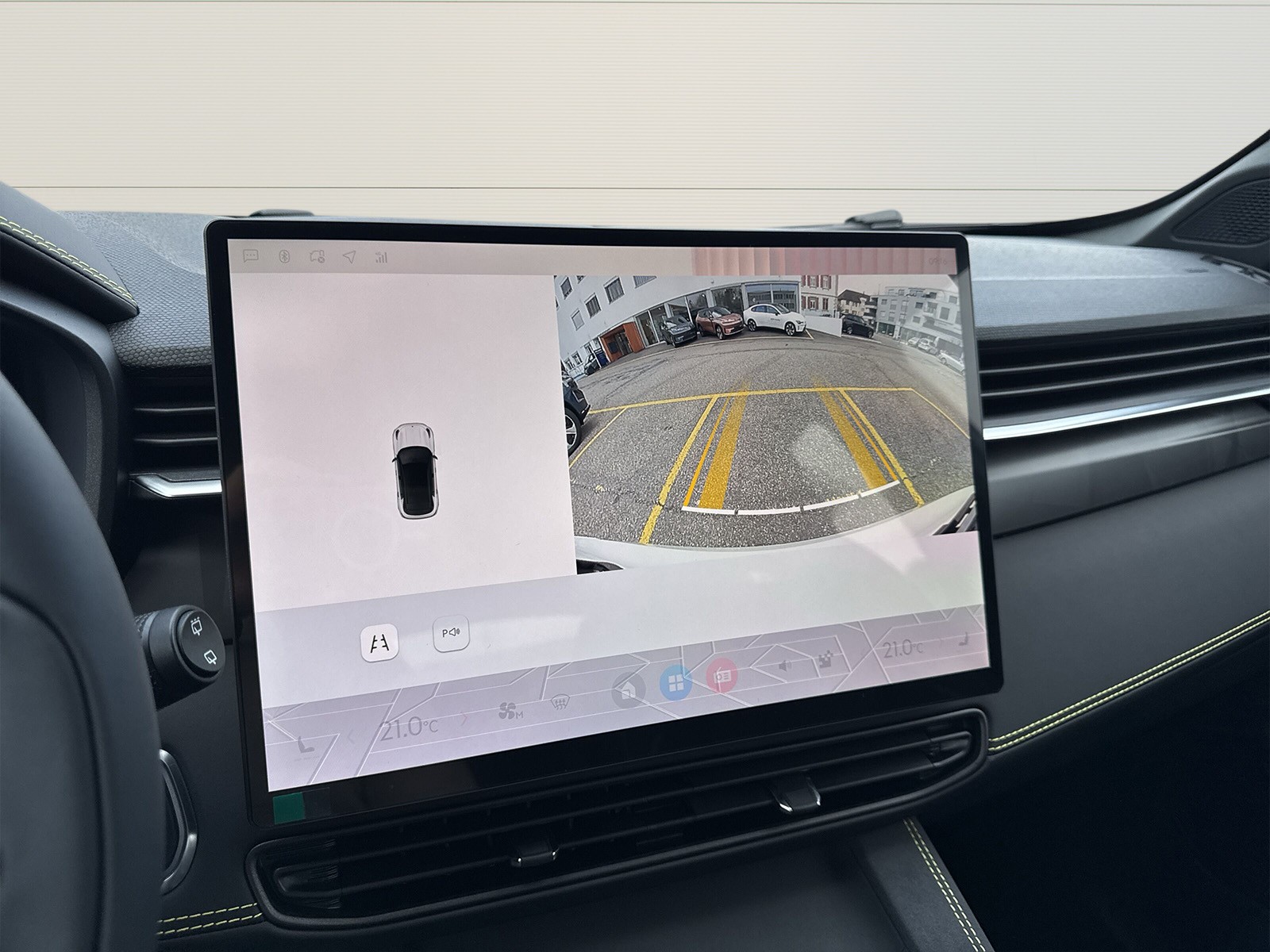 LYNK & CO 01 1.5 PHEV Core-image-13