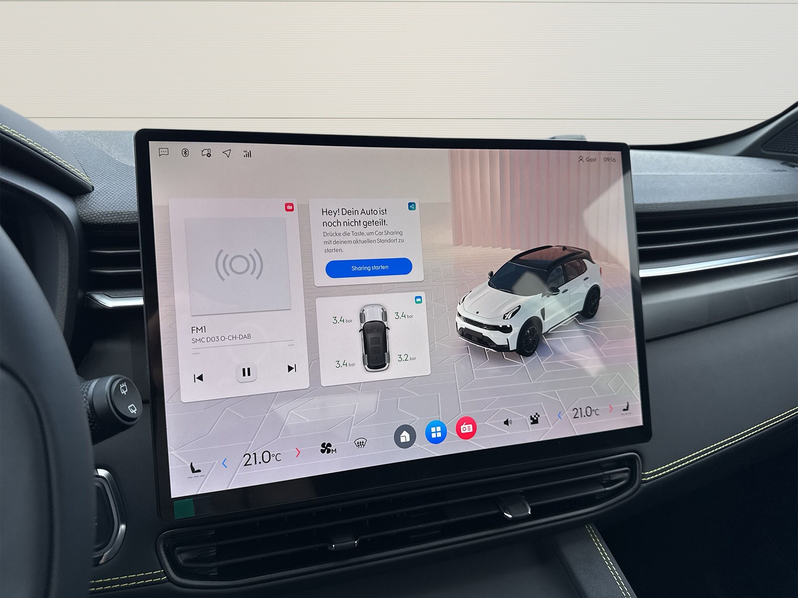 LYNK & CO 01 1.5 PHEV Core-image-12